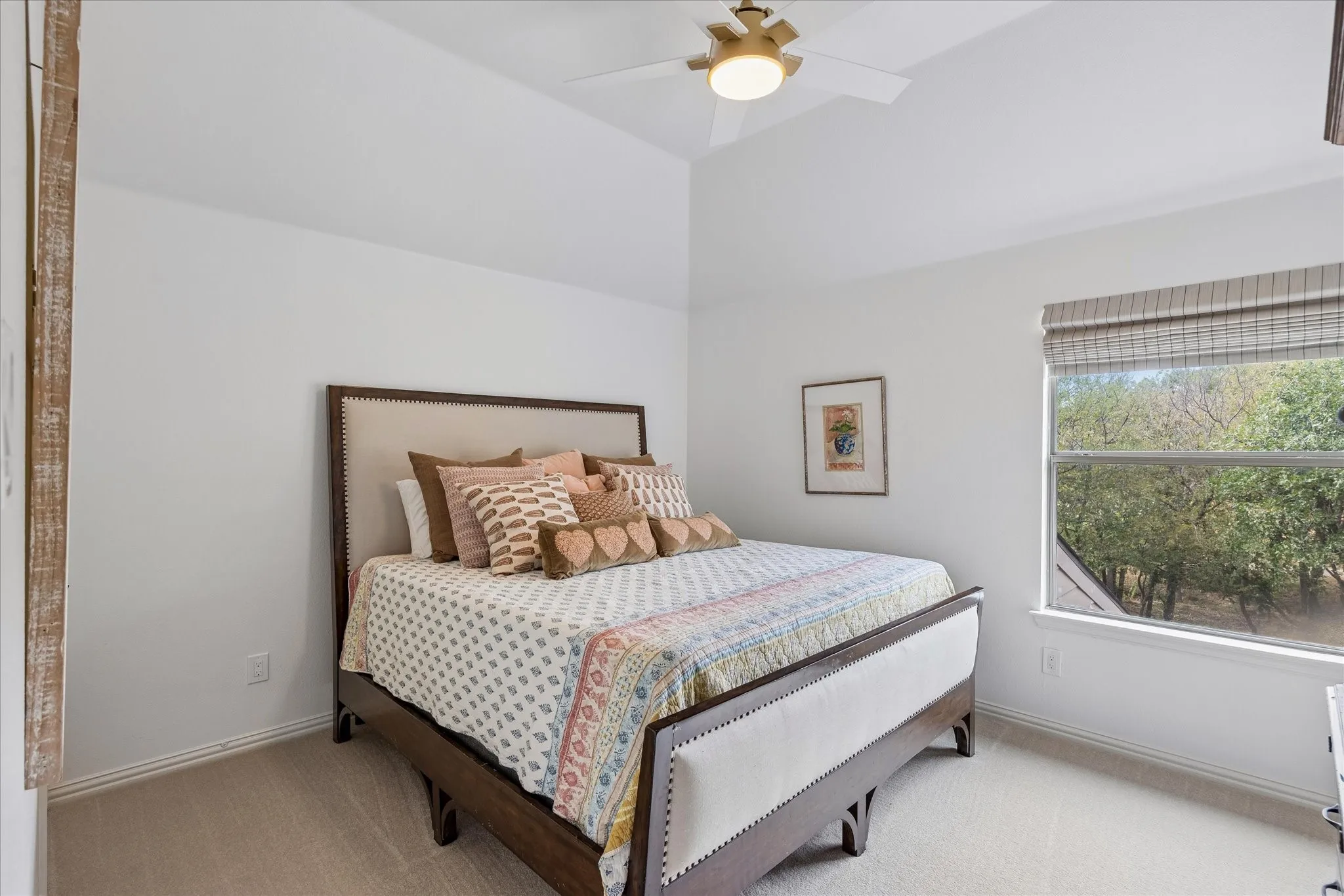 Single Family Residence For Sale in Denton County , 2101 Meadows Avenue, Lantana, Texas 76226, 4 Bedroom, 4 Bathroom, 3 Garage spaces, 3,674 Sqft, built in 2005, mls#21401583, Real Estate Agent in Lantana, Homes For Sale in Denton county, Homes For Sale in Lantana, Realtor in Lantana Texas, Real Estate Brokerage Independent Realty Texas, Luminita Cordes Realtor