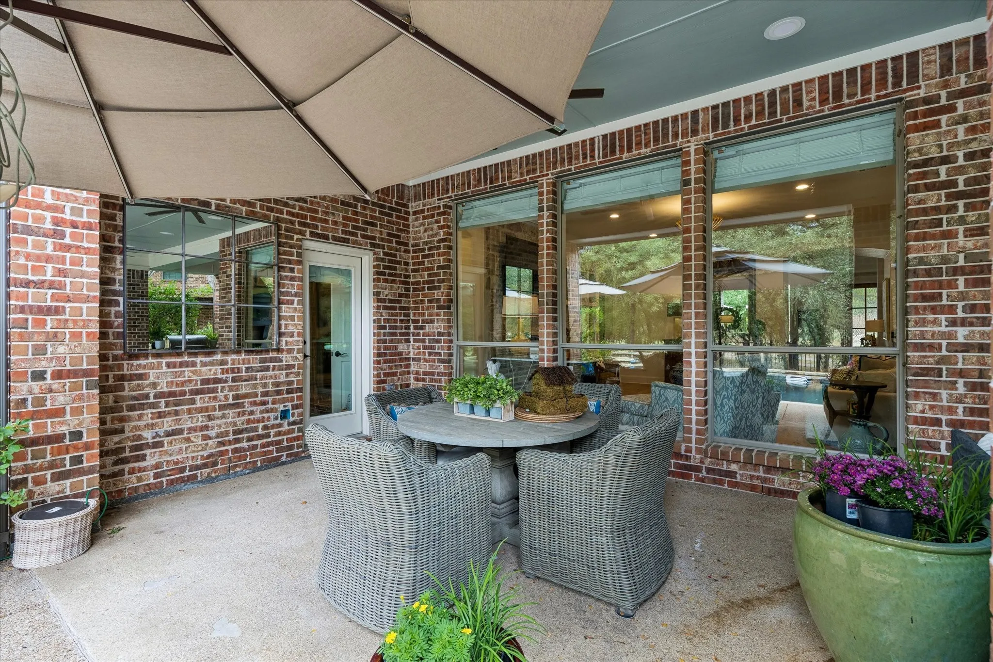 Single Family Residence For Sale in Denton County , 2101 Meadows Avenue, Lantana, Texas 76226, 4 Bedroom, 4 Bathroom, 3 Garage spaces, 3,674 Sqft, built in 2005, mls#21401583, Real Estate Agent in Lantana, Homes For Sale in Denton county, Homes For Sale in Lantana, Realtor in Lantana Texas, Real Estate Brokerage Independent Realty Texas, Luminita Cordes Realtor