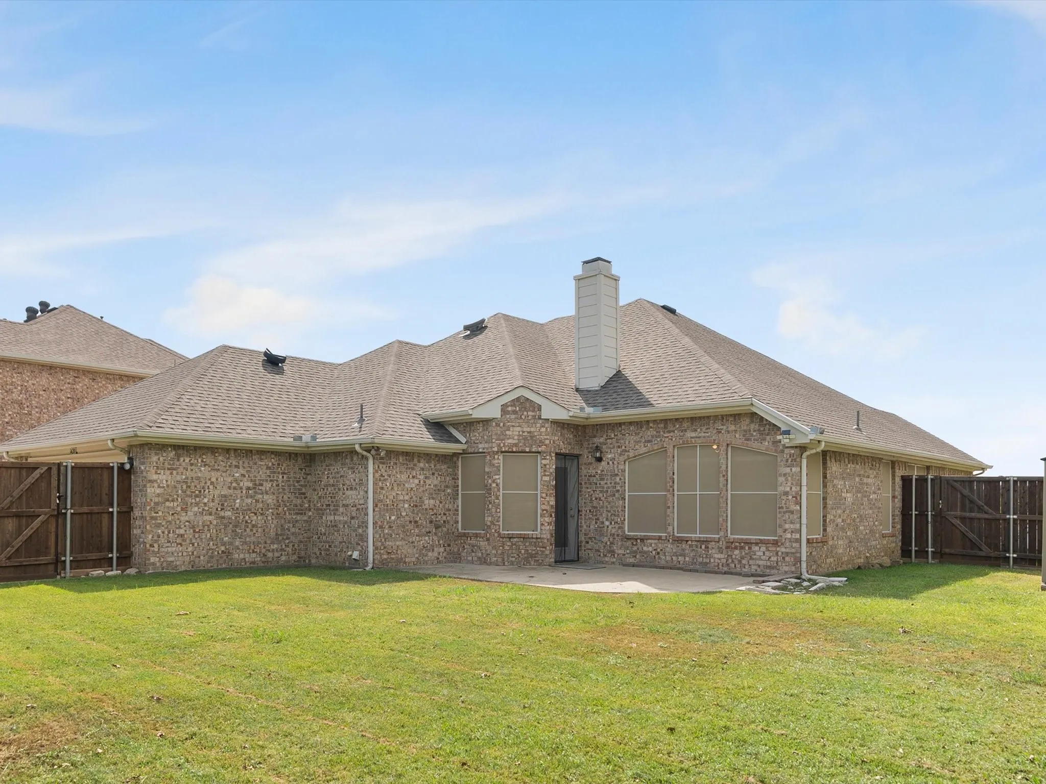 Single Family Residence For Rent in Denton County , 1420 Hudspeth Drive, Carrollton, Texas 75010, 3 Bedroom, 2 Bathroom, 2 Garage spaces, 2,178 Sqft, built in 1999, mls#21401667, Real Estate Agent in Carrollton, Homes For Rent in Denton county, Homes For Rent in Carrollton, Realtor in Carrollton Texas, Real Estate Brokerage Independent Realty Texas, Luminita Cordes Realtor