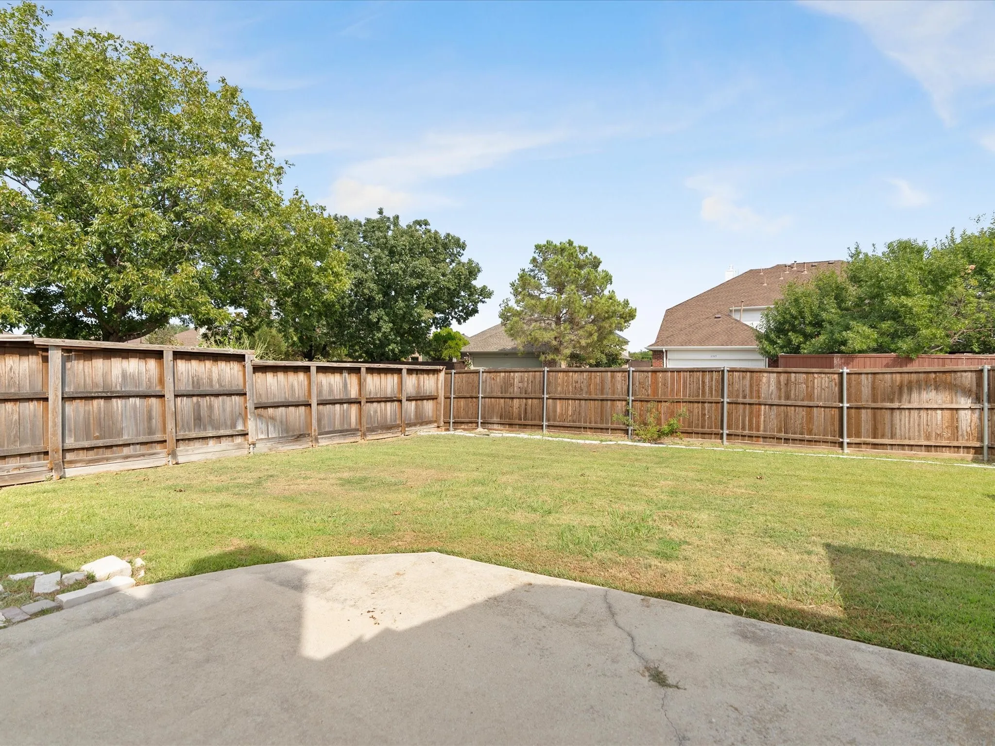 Single Family Residence For Rent in Denton County , 1420 Hudspeth Drive, Carrollton, Texas 75010, 3 Bedroom, 2 Bathroom, 2 Garage spaces, 2,178 Sqft, built in 1999, mls#21401667, Real Estate Agent in Carrollton, Homes For Rent in Denton county, Homes For Rent in Carrollton, Realtor in Carrollton Texas, Real Estate Brokerage Independent Realty Texas, Luminita Cordes Realtor