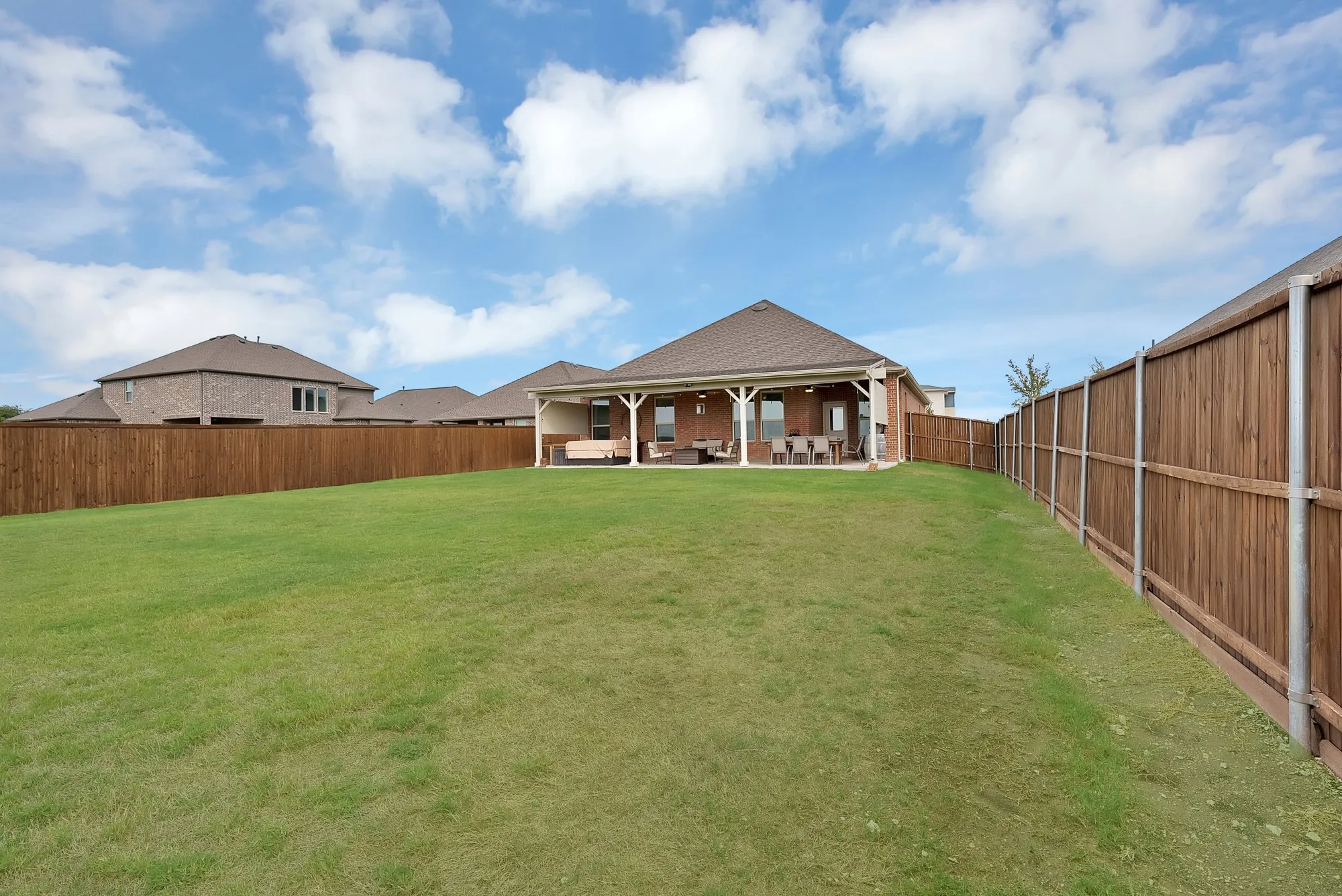 Single Family Residence For Sale in Collin County , 2708 Cain Drive, Anna, Texas 75409, 4 Bedroom, 2 Bathroom, 2 Garage spaces, 2,033 Sqft, built in 2022, mls#21397350, Real Estate Agent in Anna, Homes For Sale in Collin county, Homes For Sale in Anna, Realtor in Anna Texas, Real Estate Brokerage Independent Realty Texas, Luminita Cordes Realtor