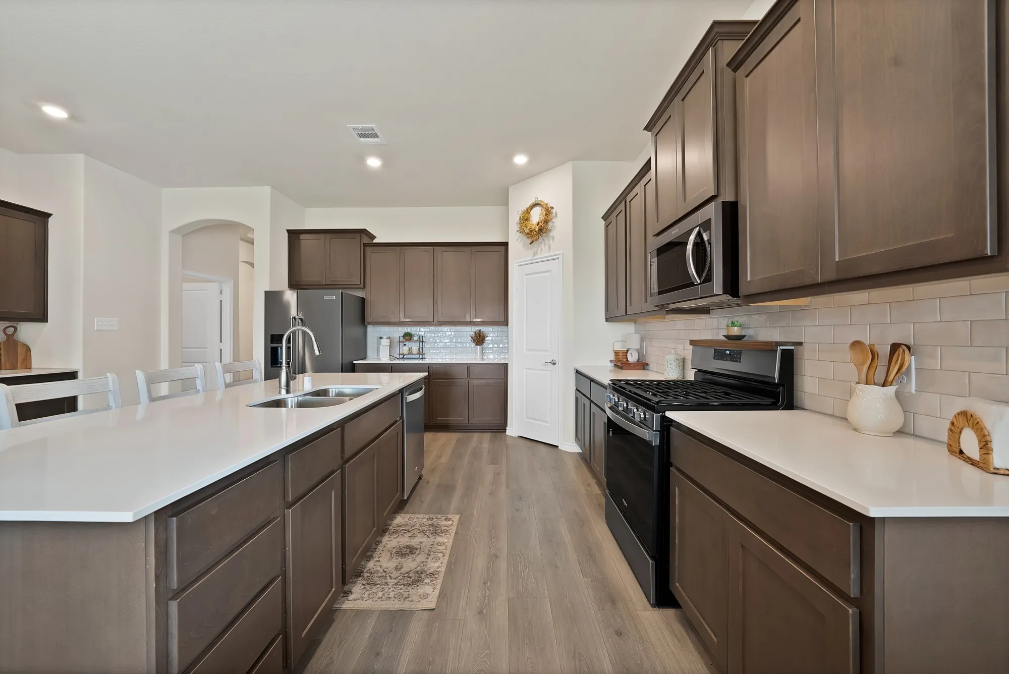 Single Family Residence For Sale in Collin County , 2708 Cain Drive, Anna, Texas 75409, 4 Bedroom, 2 Bathroom, 2 Garage spaces, 2,033 Sqft, built in 2022, mls#21397350, Real Estate Agent in Anna, Homes For Sale in Collin county, Homes For Sale in Anna, Realtor in Anna Texas, Real Estate Brokerage Independent Realty Texas, Luminita Cordes Realtor