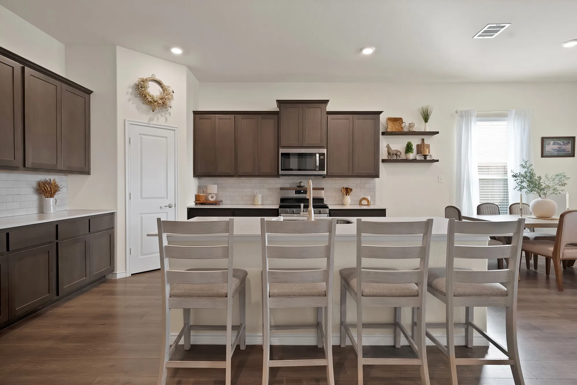 Single Family Residence For Sale in Collin County , 2708 Cain Drive, Anna, Texas 75409, 4 Bedroom, 2 Bathroom, 2 Garage spaces, 2,033 Sqft, built in 2022, mls#21397350, Real Estate Agent in Anna, Homes For Sale in Collin county, Homes For Sale in Anna, Realtor in Anna Texas, Real Estate Brokerage Independent Realty Texas, Luminita Cordes Realtor