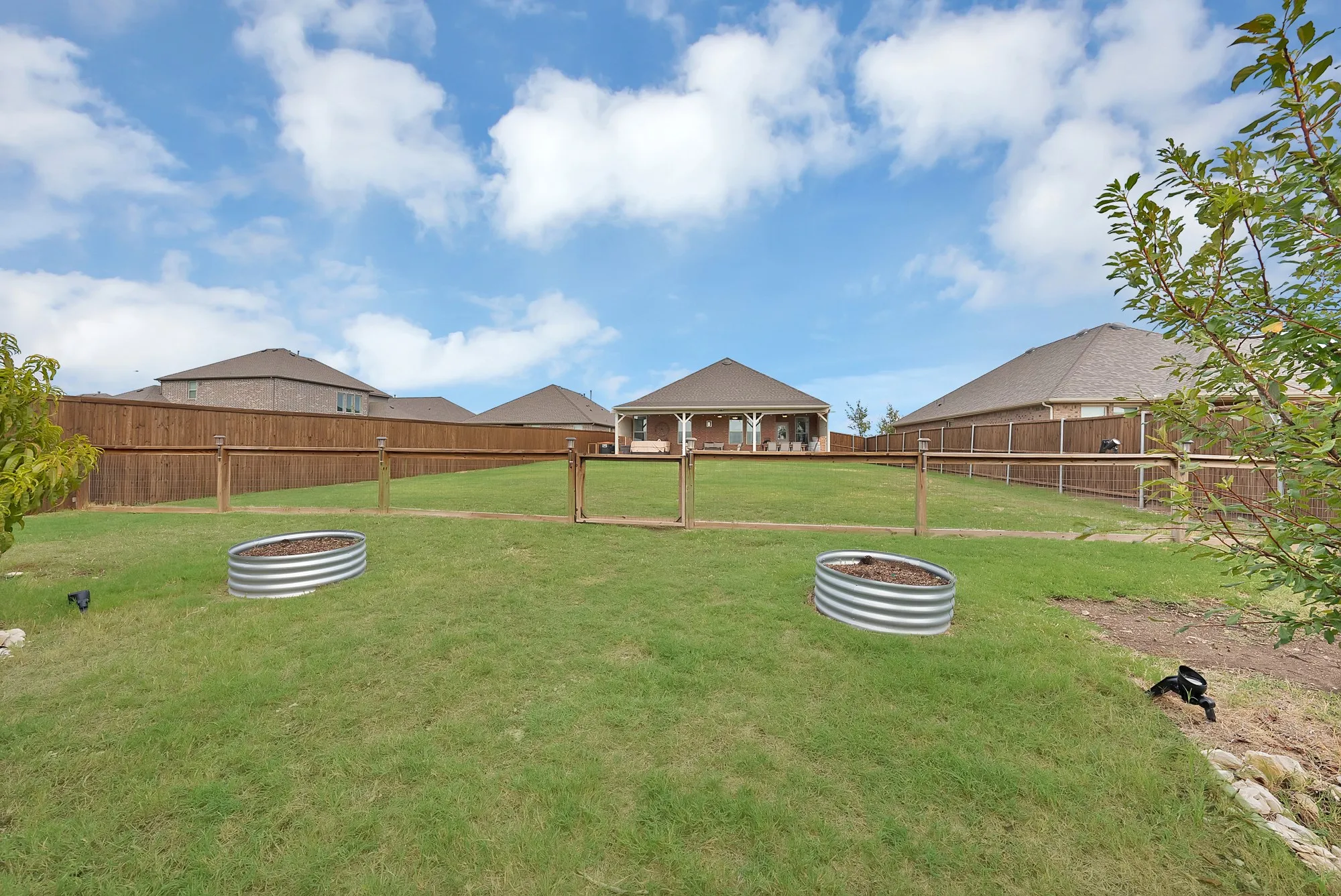 Single Family Residence For Sale in Collin County , 2708 Cain Drive, Anna, Texas 75409, 4 Bedroom, 2 Bathroom, 2 Garage spaces, 2,033 Sqft, built in 2022, mls#21397350, Real Estate Agent in Anna, Homes For Sale in Collin county, Homes For Sale in Anna, Realtor in Anna Texas, Real Estate Brokerage Independent Realty Texas, Luminita Cordes Realtor