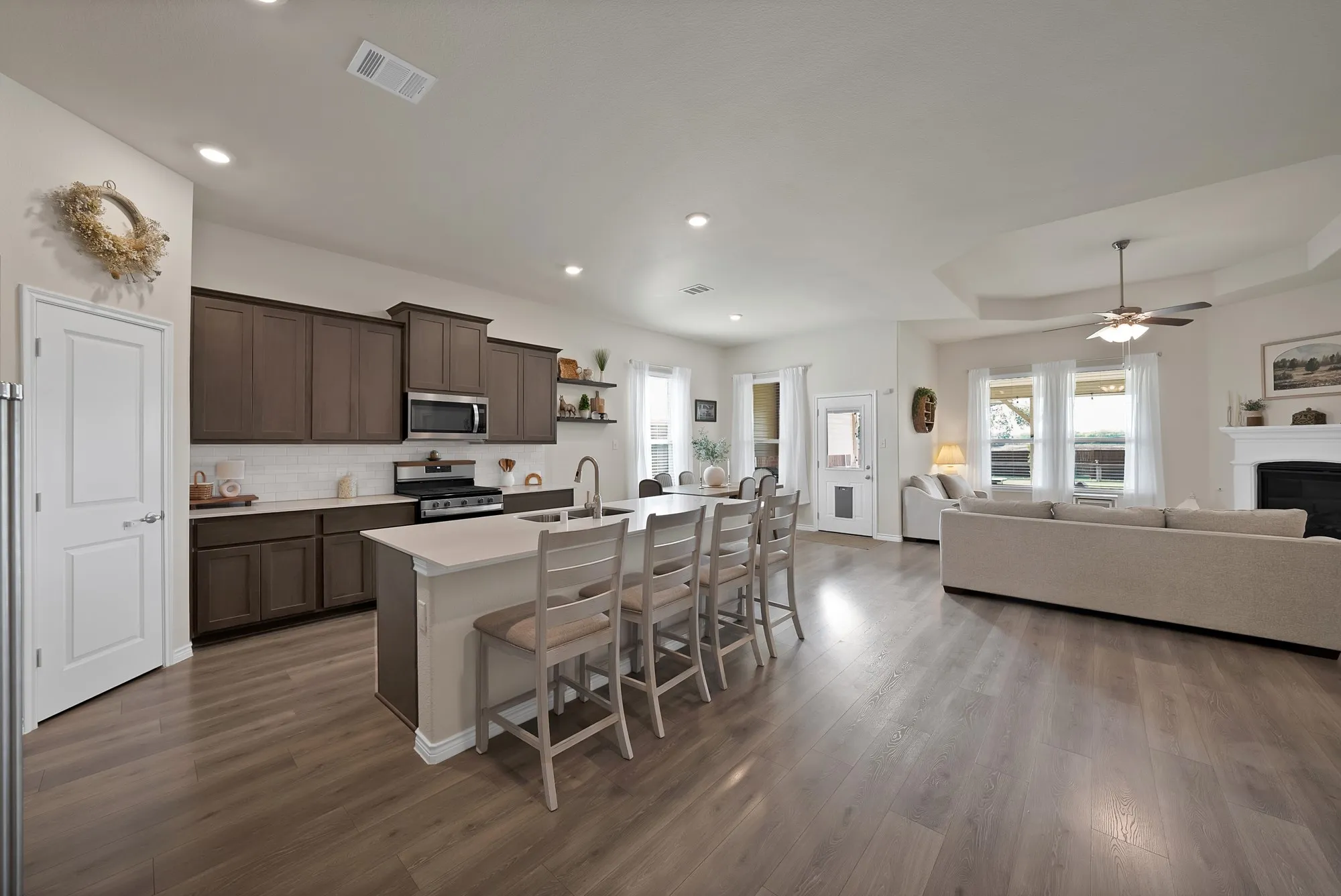 Single Family Residence For Sale in Collin County , 2708 Cain Drive, Anna, Texas 75409, 4 Bedroom, 2 Bathroom, 2 Garage spaces, 2,033 Sqft, built in 2022, mls#21397350, Real Estate Agent in Anna, Homes For Sale in Collin county, Homes For Sale in Anna, Realtor in Anna Texas, Real Estate Brokerage Independent Realty Texas, Luminita Cordes Realtor