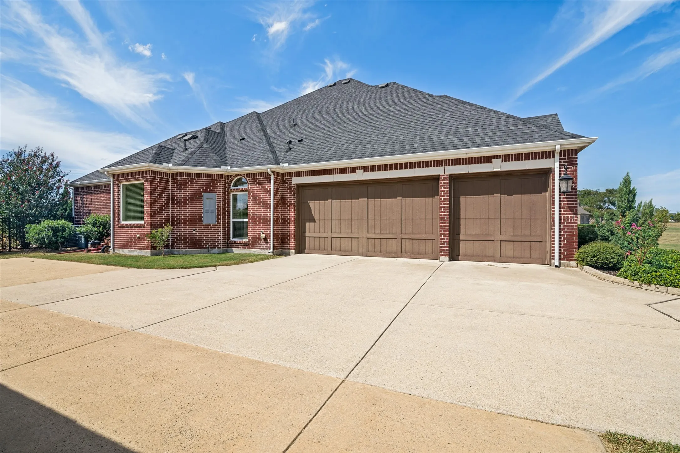 3 car garage.