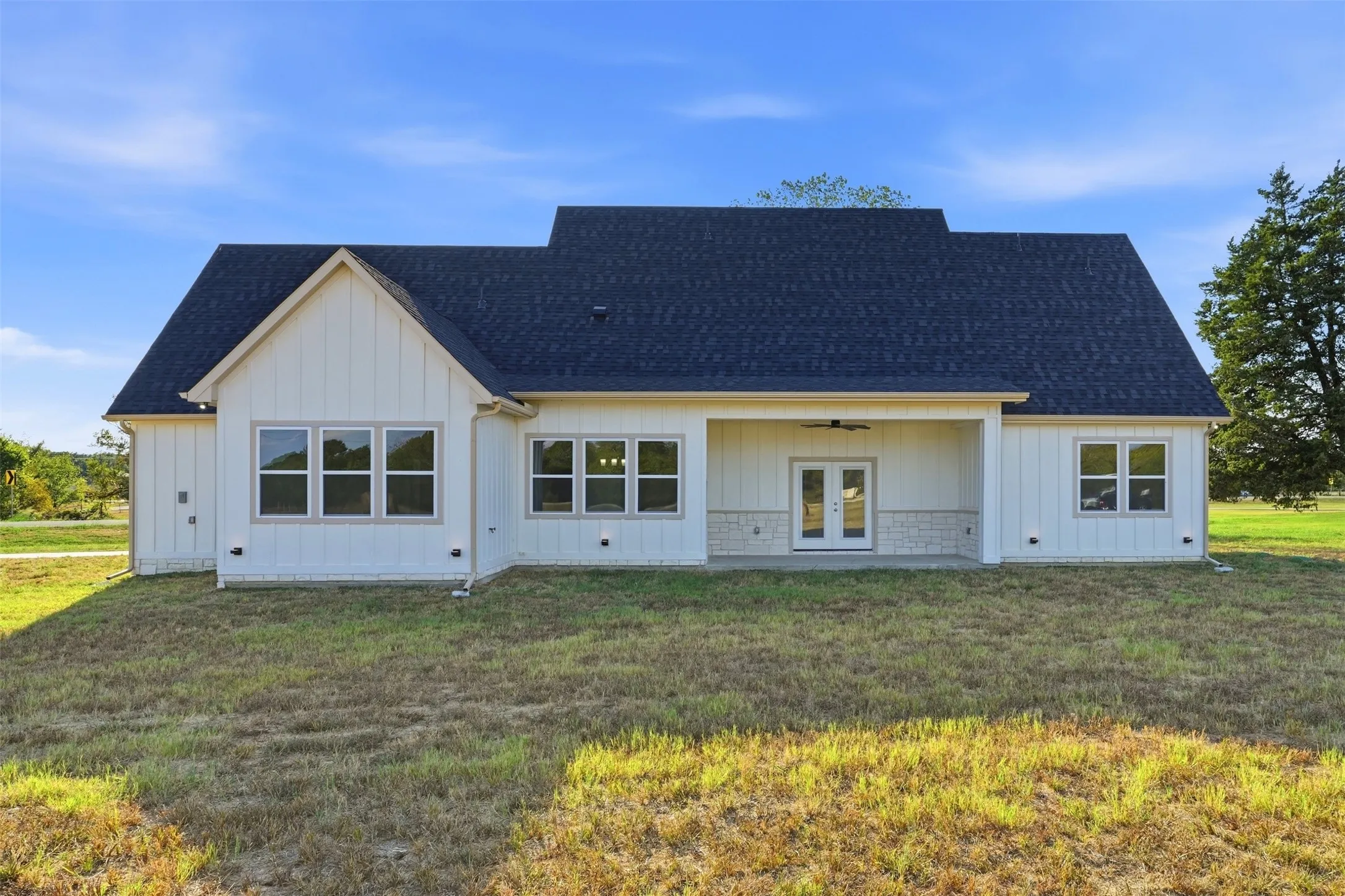 Single Family Residence For Sale in Hunt County , 1509 Fm 1737, Greenville, Texas 75402, 4 Bedroom, 3 Bathroom, 3 Garage spaces, 2,310 Sqft, built in 2026, mls#21401557, Real Estate Agent in Greenville, Homes For Sale in Hunt county, Homes For Sale in Greenville, Realtor in Greenville Texas, Real Estate Brokerage Independent Realty Texas, Luminita Cordes Realtor