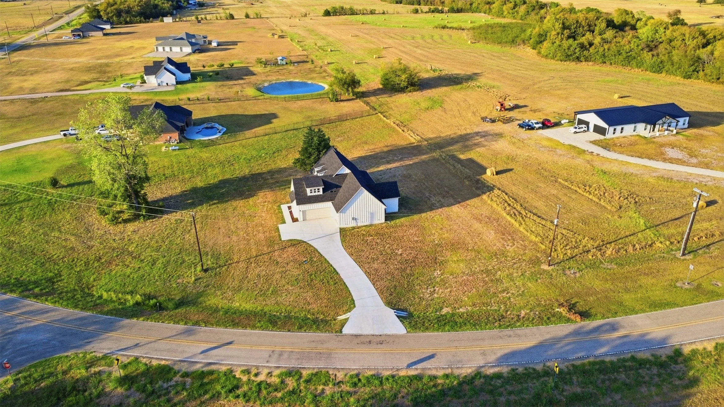 Single Family Residence For Sale in Hunt County , 1509 Fm 1737, Greenville, Texas 75402, 4 Bedroom, 3 Bathroom, 3 Garage spaces, 2,310 Sqft, built in 2026, mls#21401557, Real Estate Agent in Greenville, Homes For Sale in Hunt county, Homes For Sale in Greenville, Realtor in Greenville Texas, Real Estate Brokerage Independent Realty Texas, Luminita Cordes Realtor