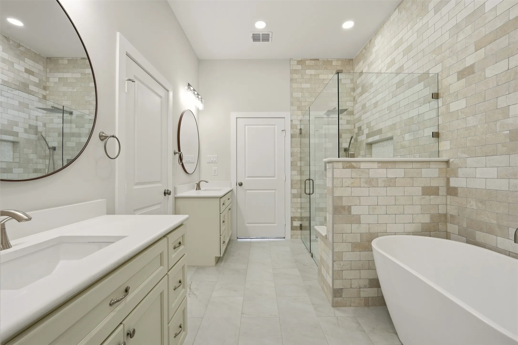 Single Family Residence For Sale in Hunt County , 1509 Fm 1737, Greenville, Texas 75402, 4 Bedroom, 3 Bathroom, 3 Garage spaces, 2,310 Sqft, built in 2026, mls#21401557, Real Estate Agent in Greenville, Homes For Sale in Hunt county, Homes For Sale in Greenville, Realtor in Greenville Texas, Real Estate Brokerage Independent Realty Texas, Luminita Cordes Realtor