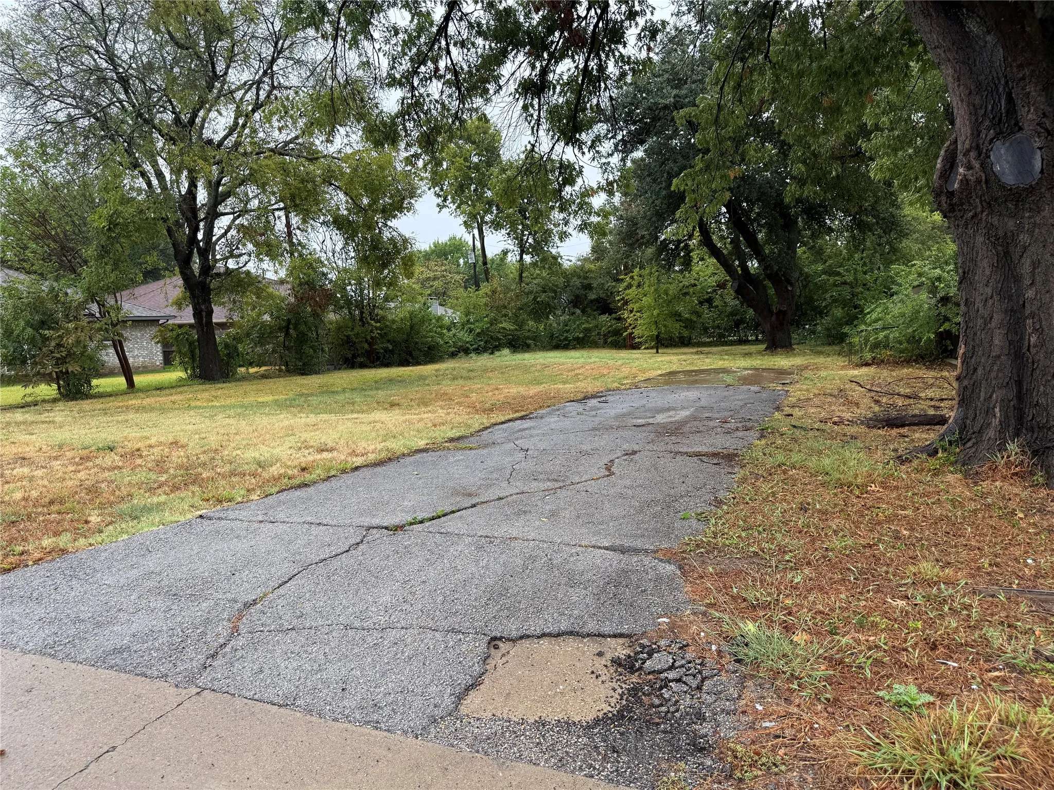 Unimproved Land For Sale in Collin County , 1405 N Graves Street, Mc Kinney, Texas 75069, 0, 0, Garage spaces, 0 Sqft, built in 0, mls#21401676, Real Estate Agent in Mc Kinney, Homes For Sale in Collin county, Homes For Sale in Mc Kinney, Realtor in Mc Kinney Texas, Real Estate Brokerage Independent Realty Texas, Luminita Cordes Realtor