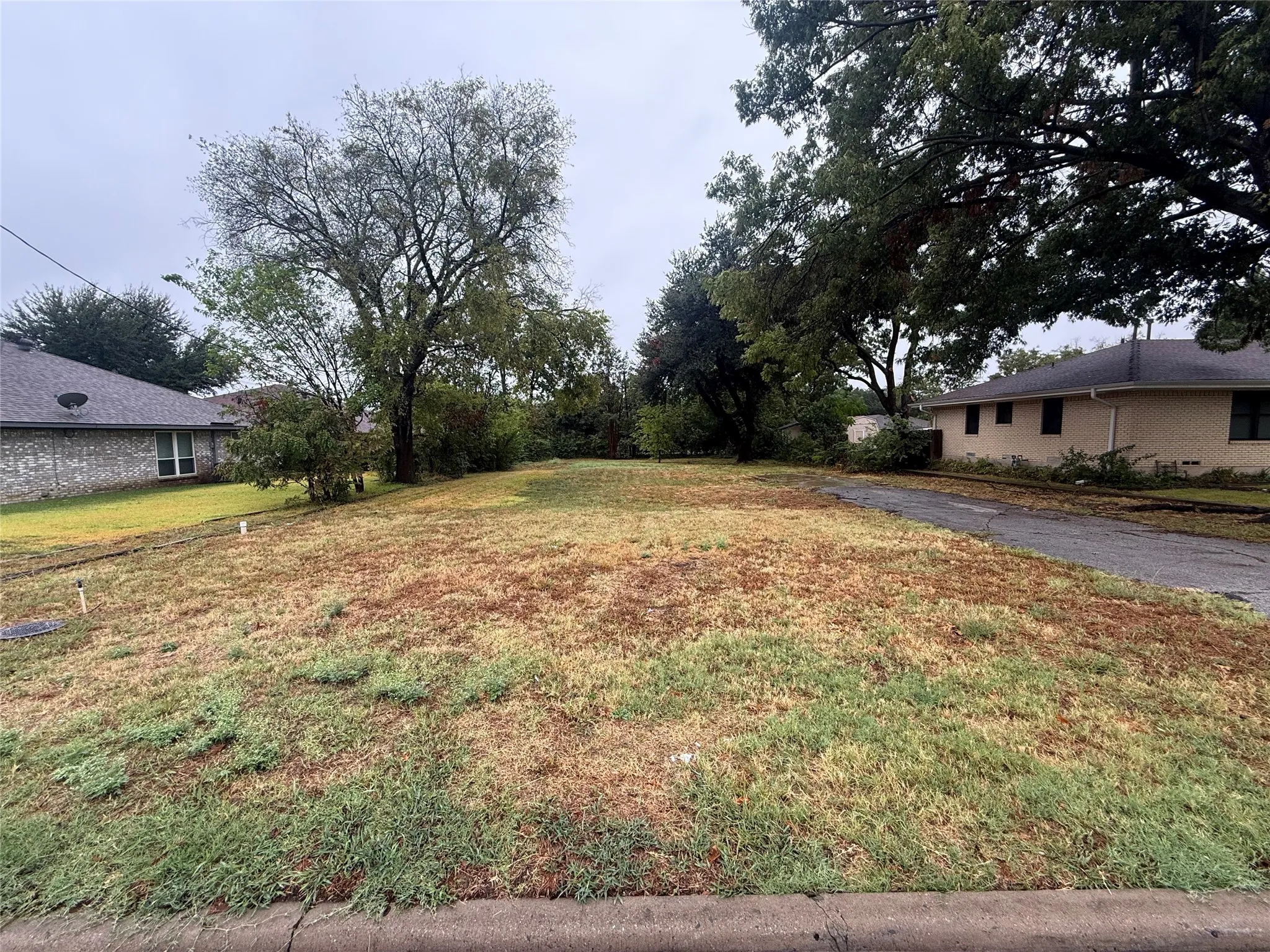 Unimproved Land For Sale in Collin County , 1405 N Graves Street, Mc Kinney, Texas 75069, 0, 0, Garage spaces, 0 Sqft, built in 0, mls#21401676, Real Estate Agent in Mc Kinney, Homes For Sale in Collin county, Homes For Sale in Mc Kinney, Realtor in Mc Kinney Texas, Real Estate Brokerage Independent Realty Texas, Luminita Cordes Realtor
