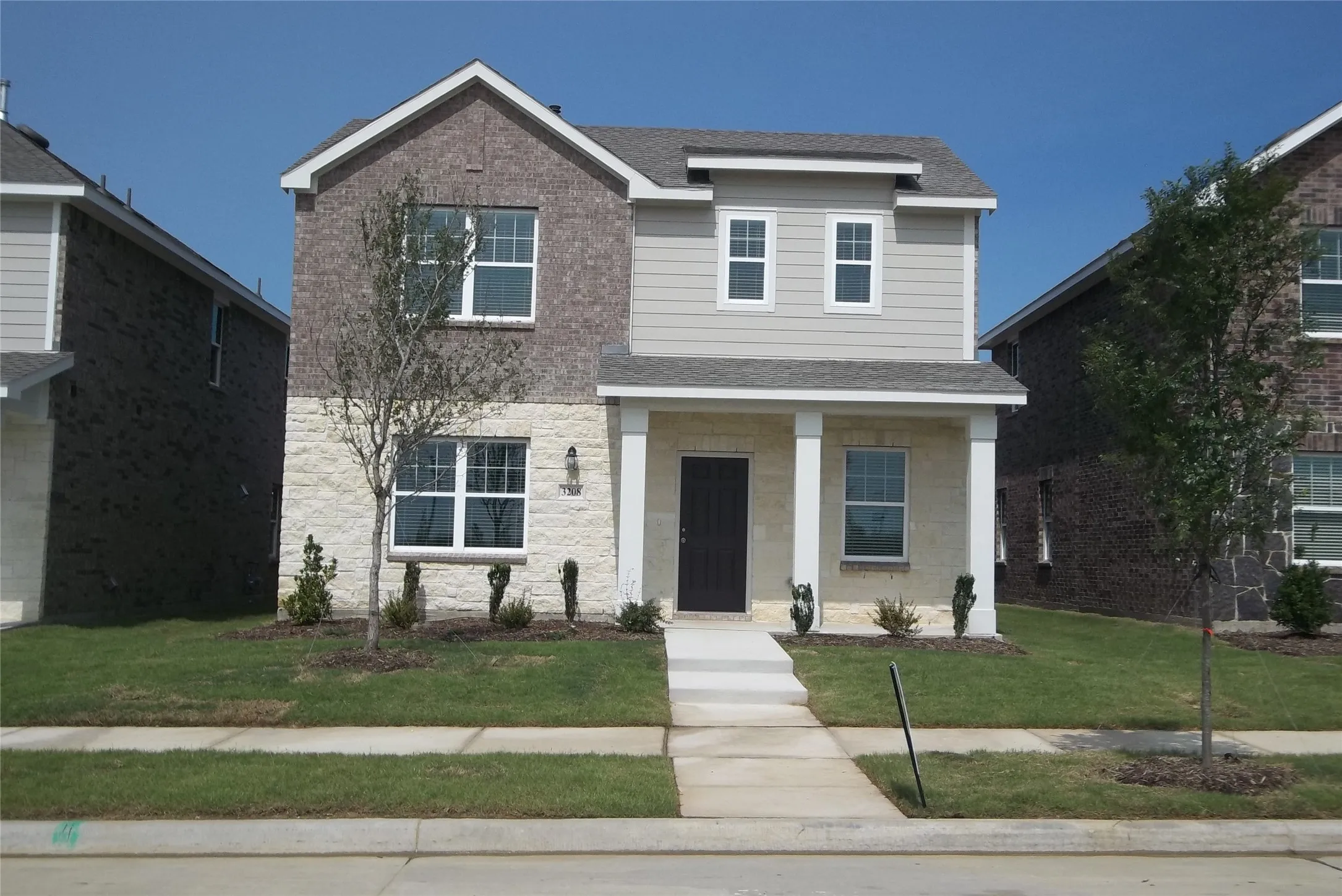 Single Family Residence For Rent in Collin County , 3208 Dillonwood Street, Celina, Texas 75009, 3 Bedroom, 3 Bathroom, 2 Garage spaces, 1,894 Sqft, built in 2025, mls#21401677, Real Estate Agent in Celina, Homes For Rent in Collin county, Homes For Rent in Celina, Realtor in Celina Texas, Real Estate Brokerage Independent Realty Texas, Luminita Cordes Realtor