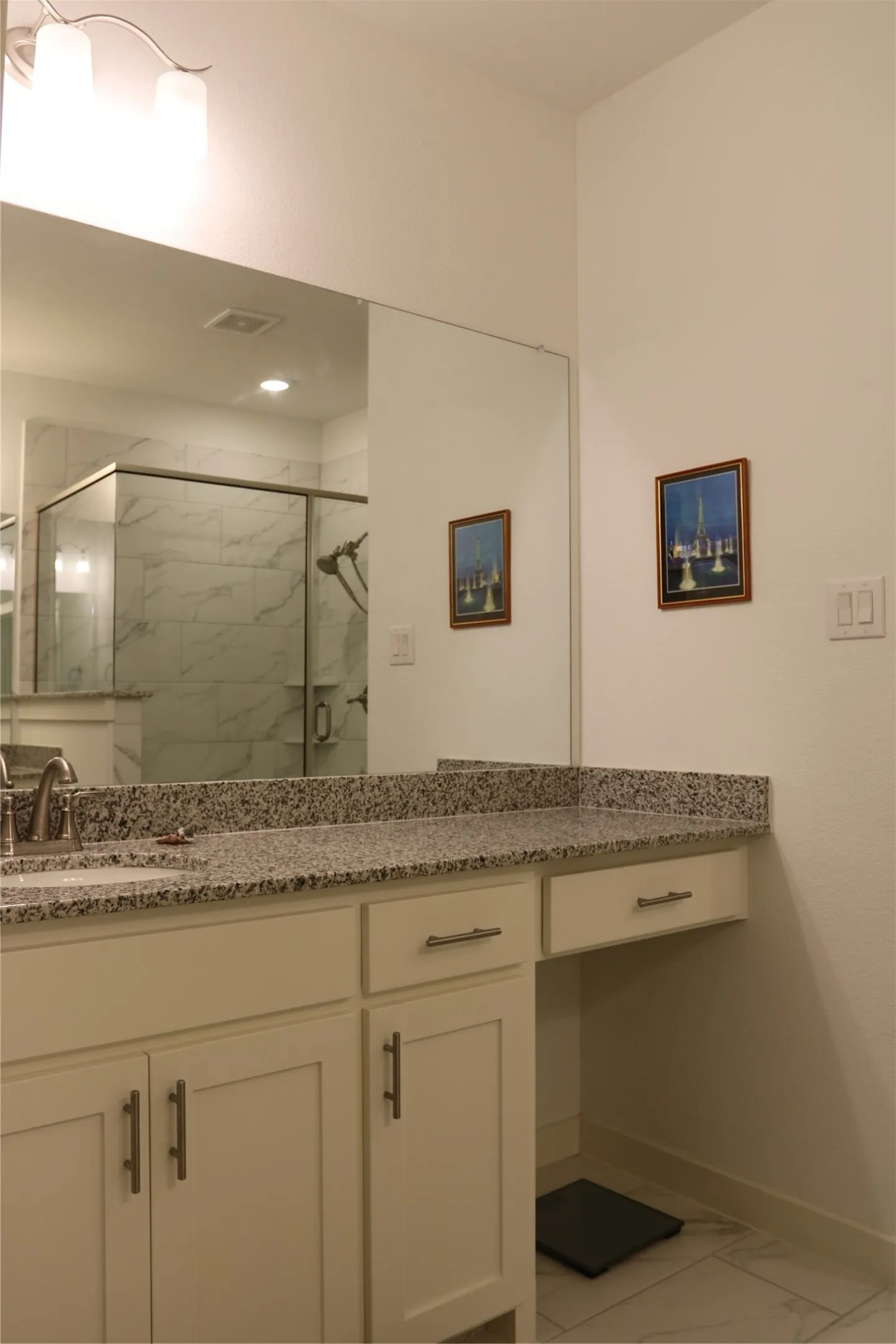 Single Family Residence For Sale in Denton County , 2729 Vista Park Lane, Lewisville, Texas 75067, 2 Bedroom, 3 Bathroom, 2 Garage spaces, 1,777 Sqft, built in 2019, mls#21401686, Real Estate Agent in Lewisville, Homes For Sale in Denton county, Homes For Sale in Lewisville, Realtor in Lewisville Texas, Real Estate Brokerage Independent Realty Texas, Luminita Cordes Realtor