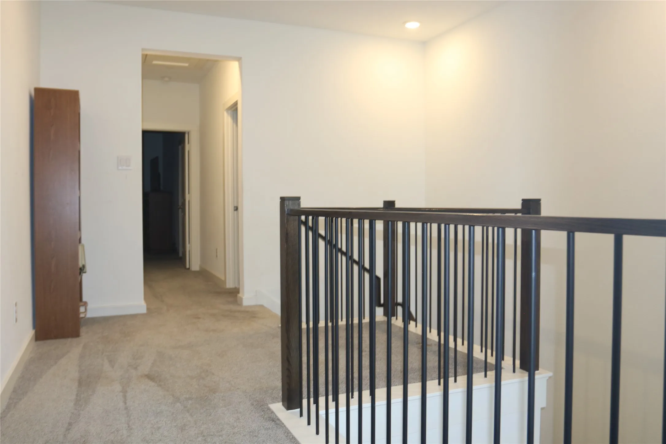 Single Family Residence For Sale in Denton County , 2729 Vista Park Lane, Lewisville, Texas 75067, 2 Bedroom, 3 Bathroom, 2 Garage spaces, 1,777 Sqft, built in 2019, mls#21401686, Real Estate Agent in Lewisville, Homes For Sale in Denton county, Homes For Sale in Lewisville, Realtor in Lewisville Texas, Real Estate Brokerage Independent Realty Texas, Luminita Cordes Realtor