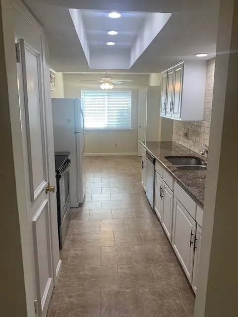 Single Family Residence For Rent in Collin County , 421 Shady Brook Drive, Richardson, Texas 75080, 4 Bedroom, 2 Bathroom, 2 Garage spaces, 1,857 Sqft, built in 1968, mls#21399995, Real Estate Agent in Richardson, Homes For Rent in Collin county, Homes For Rent in Richardson, Realtor in Richardson Texas, Real Estate Brokerage Independent Realty Texas, Luminita Cordes Realtor