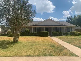 Single Family Residence For Rent in Collin County , 421 Shady Brook Drive, Richardson, Texas 75080, 4 Bedroom, 2 Bathroom, 2 Garage spaces, 1,857 Sqft, built in 1968, mls#21399995, Real Estate Agent in Richardson, Homes For Rent in Collin county, Homes For Rent in Richardson, Realtor in Richardson Texas, Real Estate Brokerage Independent Realty Texas, Luminita Cordes Realtor