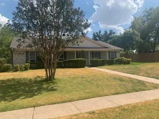 Single Family Residence For Rent in Collin County , 421 Shady Brook Drive, Richardson, Texas 75080, 4 Bedroom, 2 Bathroom, 2 Garage spaces, 1,857 Sqft, built in 1968, mls#21399995, Real Estate Agent in Richardson, Homes For Rent in Collin county, Homes For Rent in Richardson, Realtor in Richardson Texas, Real Estate Brokerage Independent Realty Texas, Luminita Cordes Realtor