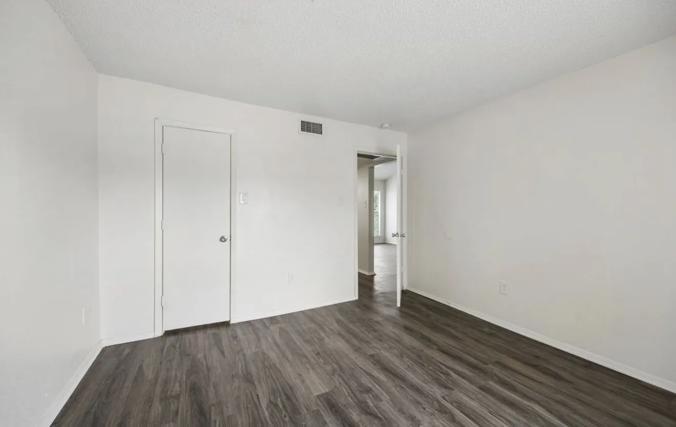 Wood-finish flooring with a neutral color palette