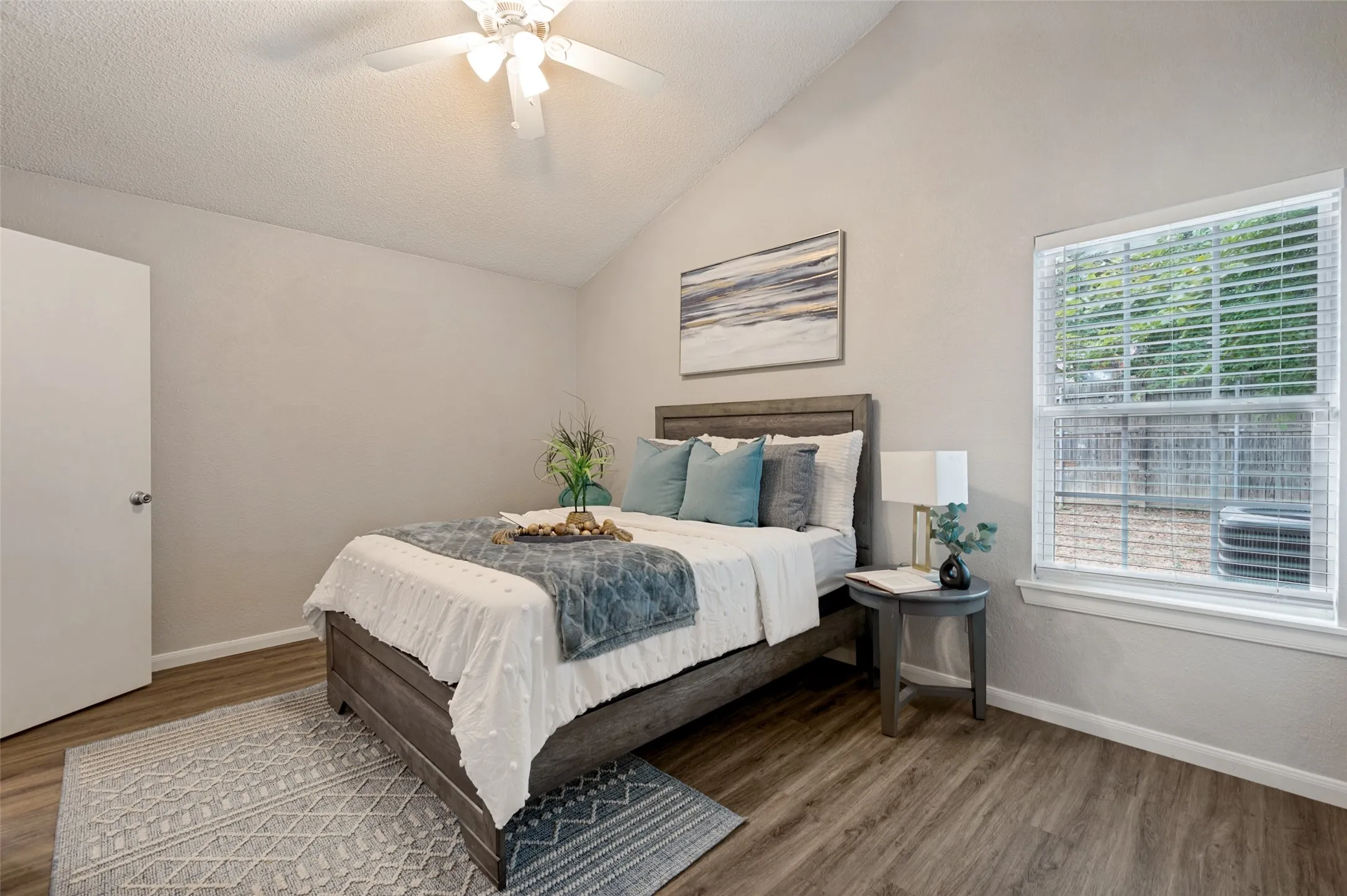 Single Family Residence For Sale in Tarrant County , 5819 Santa Fe Drive, Arlington, Texas 76017, 3 Bedroom, 2 Bathroom, 2 Garage spaces, 1,102 Sqft, built in 1987, mls#21401641, Real Estate Agent in Arlington, Homes For Sale in Tarrant county, Homes For Sale in Arlington, Realtor in Arlington Texas, Real Estate Brokerage Independent Realty Texas, Luminita Cordes Realtor