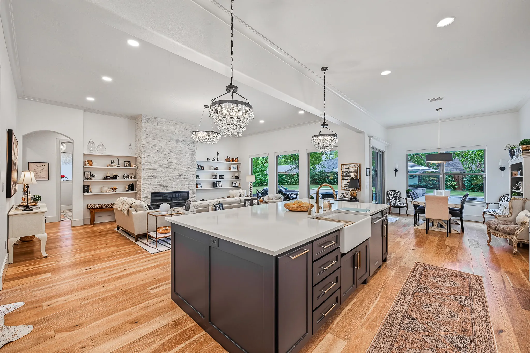 Single Family Residence For Sale in Hood County , 8017 W Landings Road, Granbury, Texas 76049, 5 Bedroom, 3 Bathroom, 3 Garage spaces, 3,645 Sqft, built in 2022, mls#21401688, Real Estate Agent in Granbury, Homes For Sale in Hood county, Homes For Sale in Granbury, Realtor in Granbury Texas, Real Estate Brokerage Independent Realty Texas, Luminita Cordes Realtor