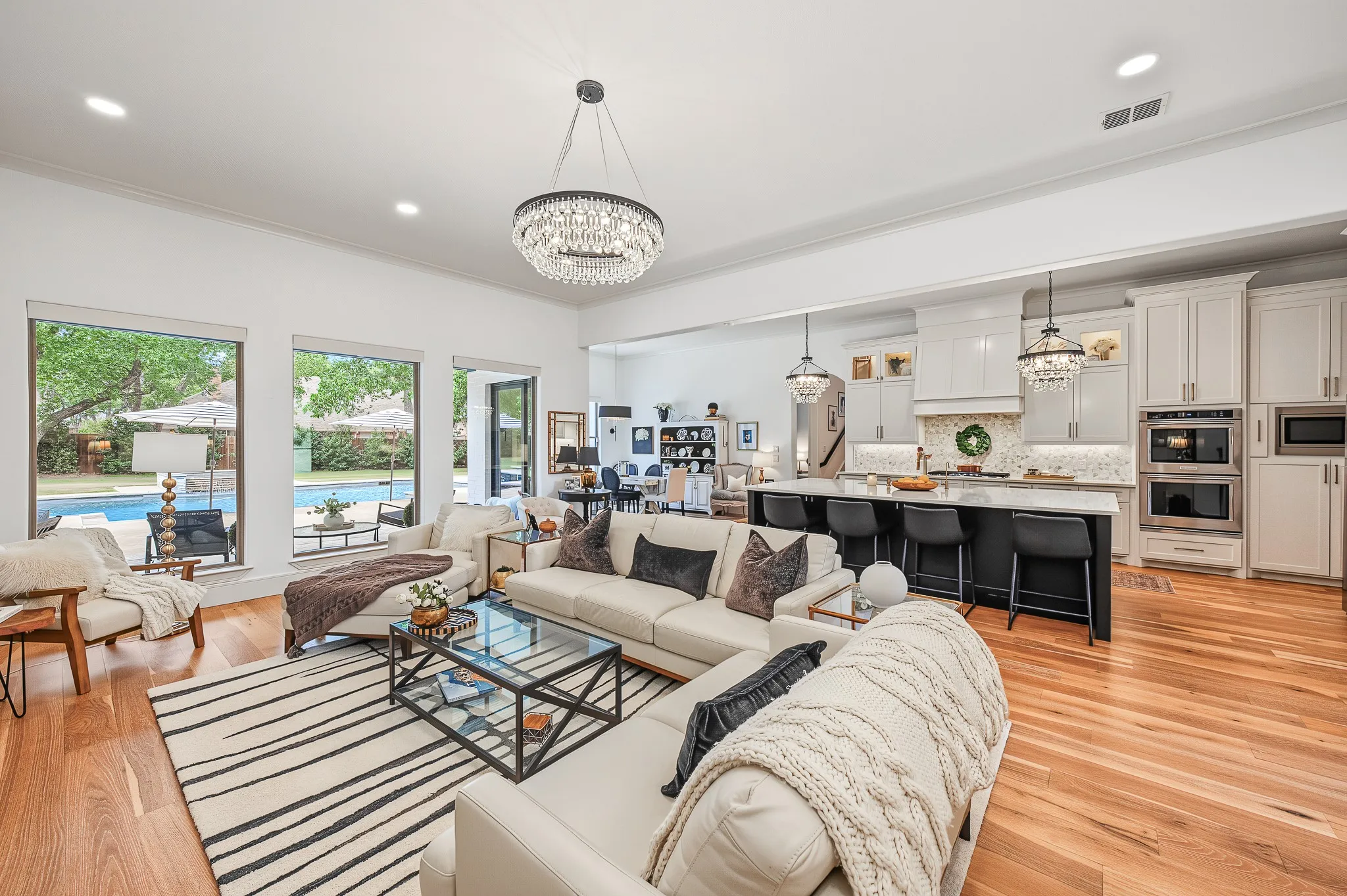 Single Family Residence For Sale in Hood County , 8017 W Landings Road, Granbury, Texas 76049, 5 Bedroom, 3 Bathroom, 3 Garage spaces, 3,645 Sqft, built in 2022, mls#21401688, Real Estate Agent in Granbury, Homes For Sale in Hood county, Homes For Sale in Granbury, Realtor in Granbury Texas, Real Estate Brokerage Independent Realty Texas, Luminita Cordes Realtor