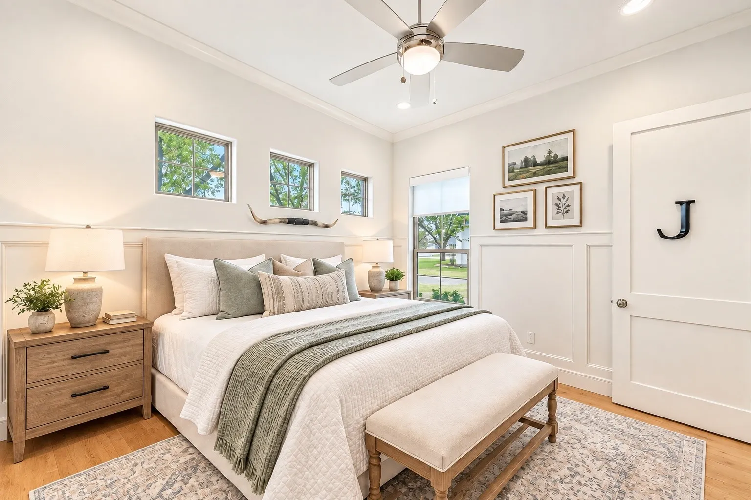 Single Family Residence For Sale in Hood County , 8017 W Landings Road, Granbury, Texas 76049, 5 Bedroom, 3 Bathroom, 3 Garage spaces, 3,645 Sqft, built in 2022, mls#21401688, Real Estate Agent in Granbury, Homes For Sale in Hood county, Homes For Sale in Granbury, Realtor in Granbury Texas, Real Estate Brokerage Independent Realty Texas, Luminita Cordes Realtor