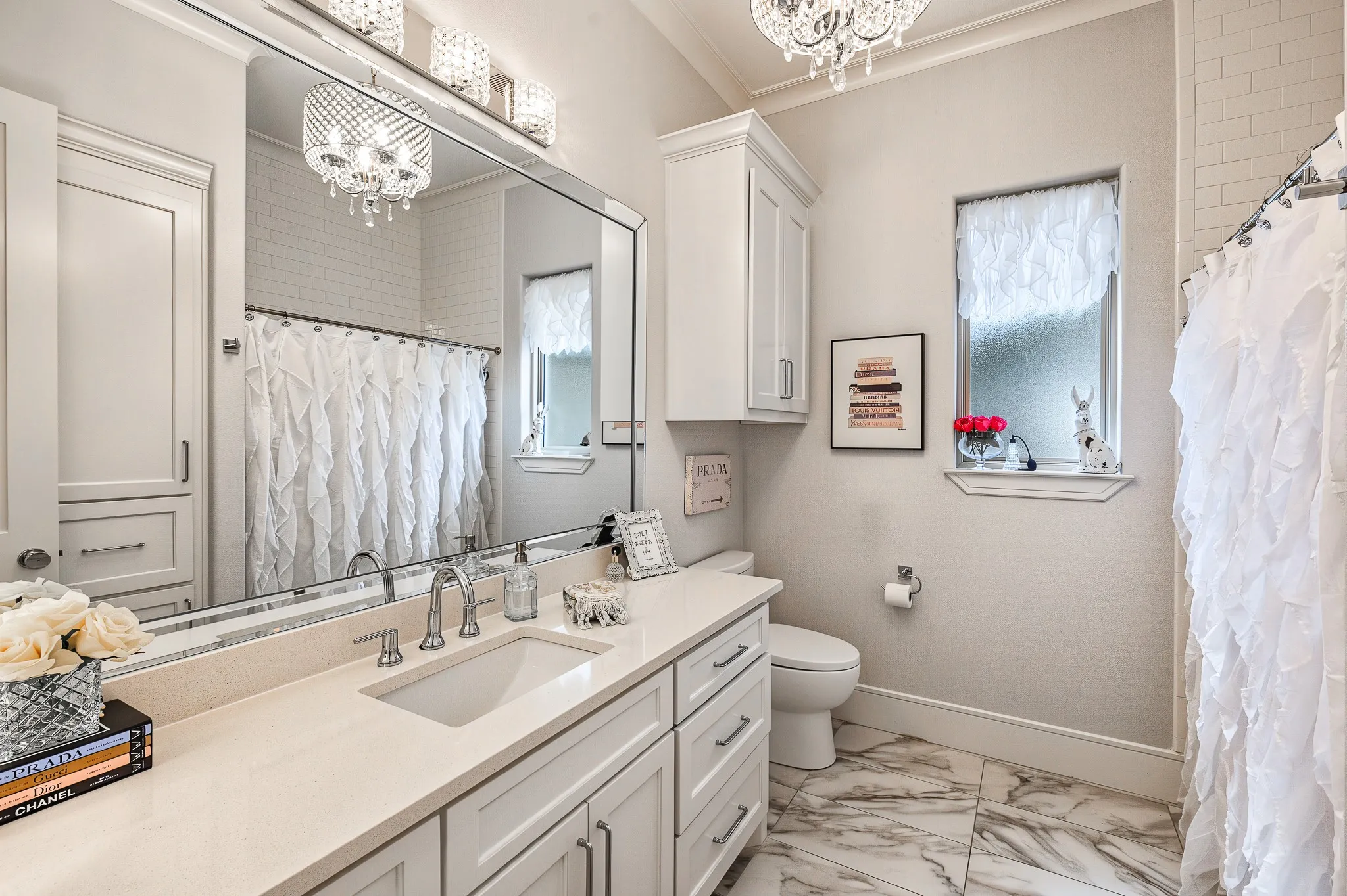 Single Family Residence For Sale in Hood County , 8017 W Landings Road, Granbury, Texas 76049, 5 Bedroom, 3 Bathroom, 3 Garage spaces, 3,645 Sqft, built in 2022, mls#21401688, Real Estate Agent in Granbury, Homes For Sale in Hood county, Homes For Sale in Granbury, Realtor in Granbury Texas, Real Estate Brokerage Independent Realty Texas, Luminita Cordes Realtor