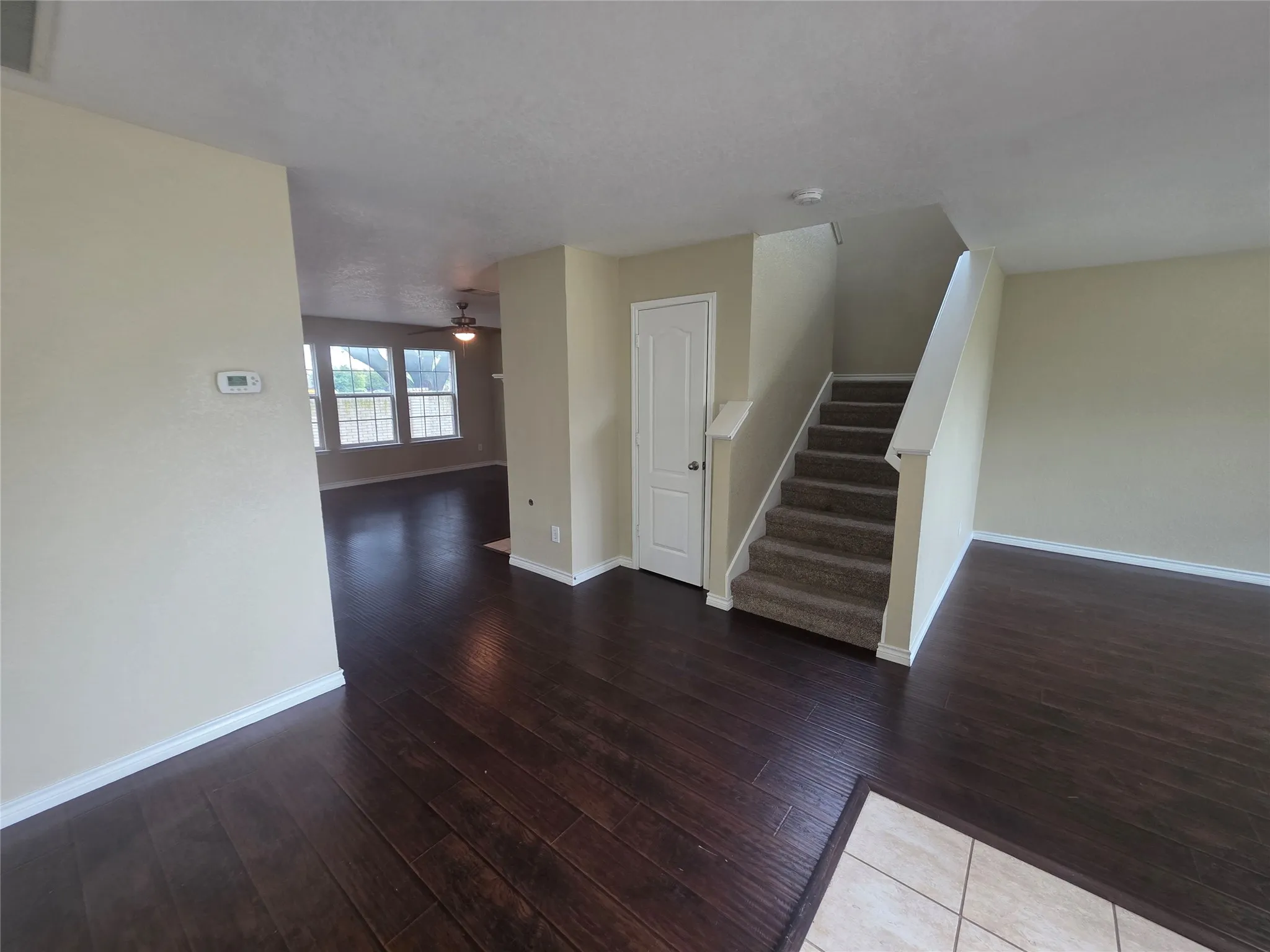 Single Family Residence For Rent in Tarrant County , 4207 Bayside Court, Arlington, Texas 76016, 4 Bedroom, 3 Bathroom, 2 Garage spaces, 2,691 Sqft, built in 2006, mls#21401678, Real Estate Agent in Arlington, Homes For Rent in Tarrant county, Homes For Rent in Arlington, Realtor in Arlington Texas, Real Estate Brokerage Independent Realty Texas, Luminita Cordes Realtor