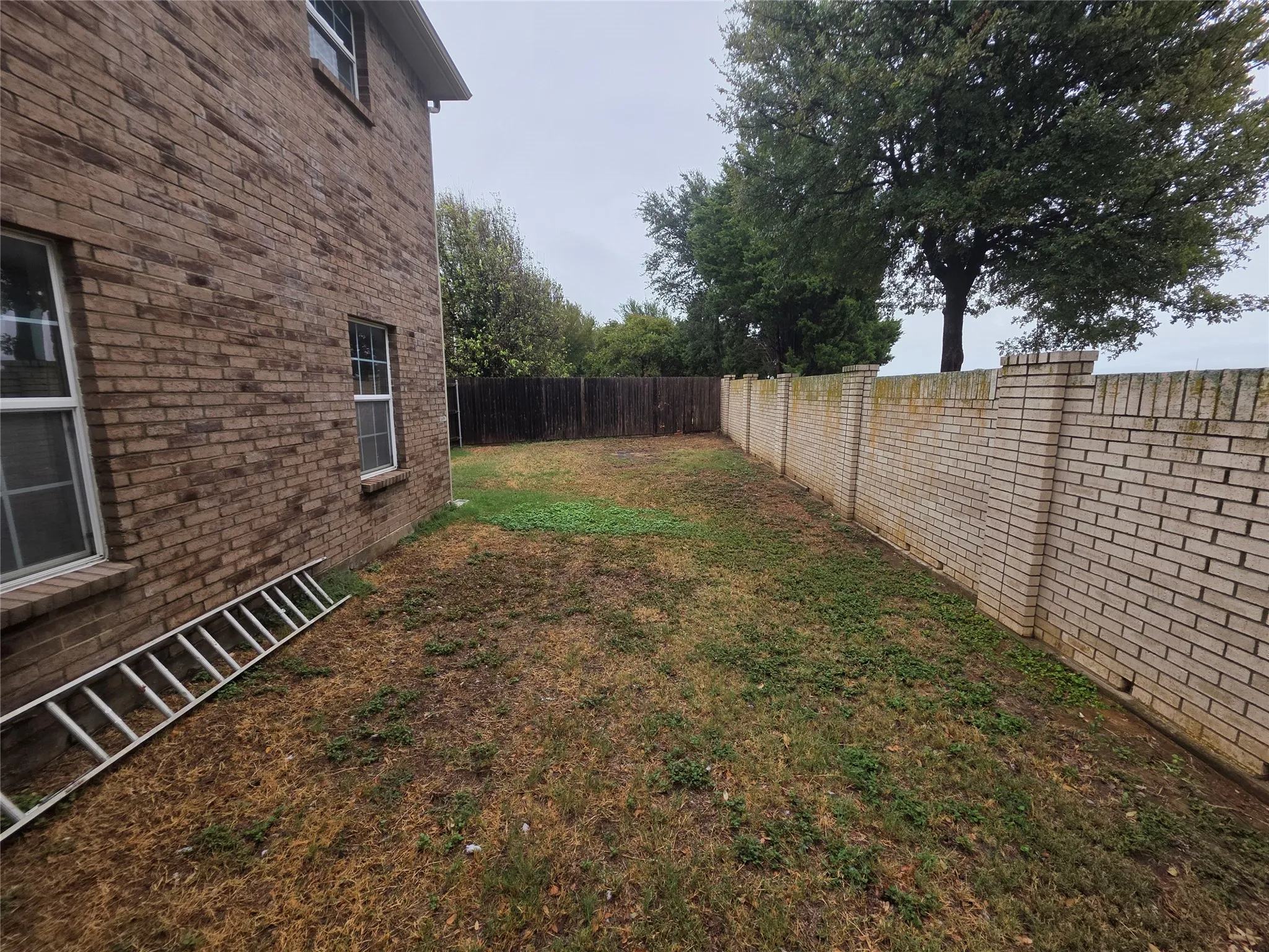 Single Family Residence For Rent in Tarrant County , 4207 Bayside Court, Arlington, Texas 76016, 4 Bedroom, 3 Bathroom, 2 Garage spaces, 2,691 Sqft, built in 2006, mls#21401678, Real Estate Agent in Arlington, Homes For Rent in Tarrant county, Homes For Rent in Arlington, Realtor in Arlington Texas, Real Estate Brokerage Independent Realty Texas, Luminita Cordes Realtor