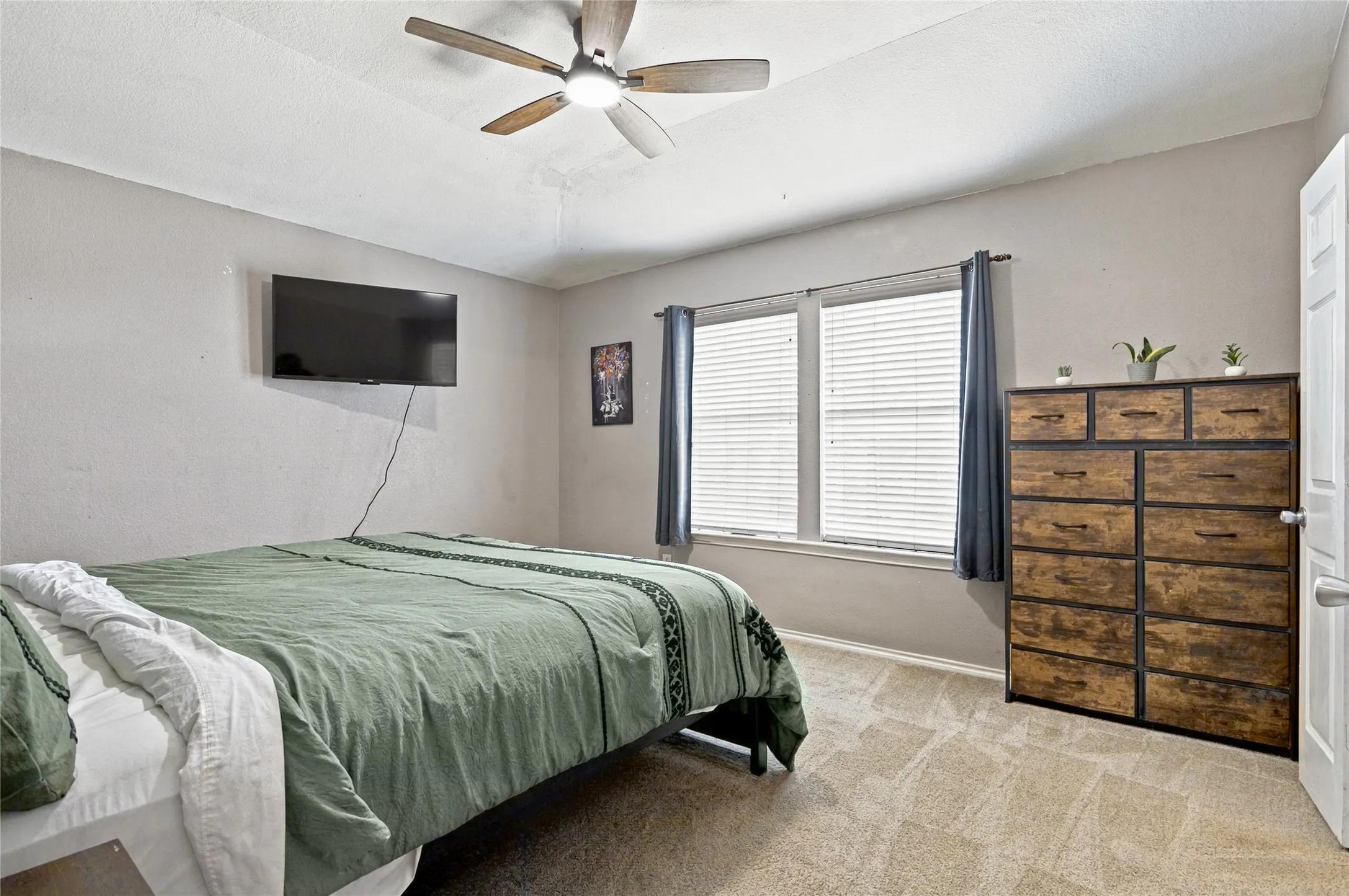 Single Family Residence For Sale in Collin County , 1709 White Mountain Way, Princeton, Texas 75407, 3 Bedroom, 2 Bathroom, 2 Garage spaces, 1,412 Sqft, built in 2006, mls#21397447, Real Estate Agent in Princeton, Homes For Sale in Collin county, Homes For Sale in Princeton, Realtor in Princeton Texas, Real Estate Brokerage Independent Realty Texas, Luminita Cordes Realtor