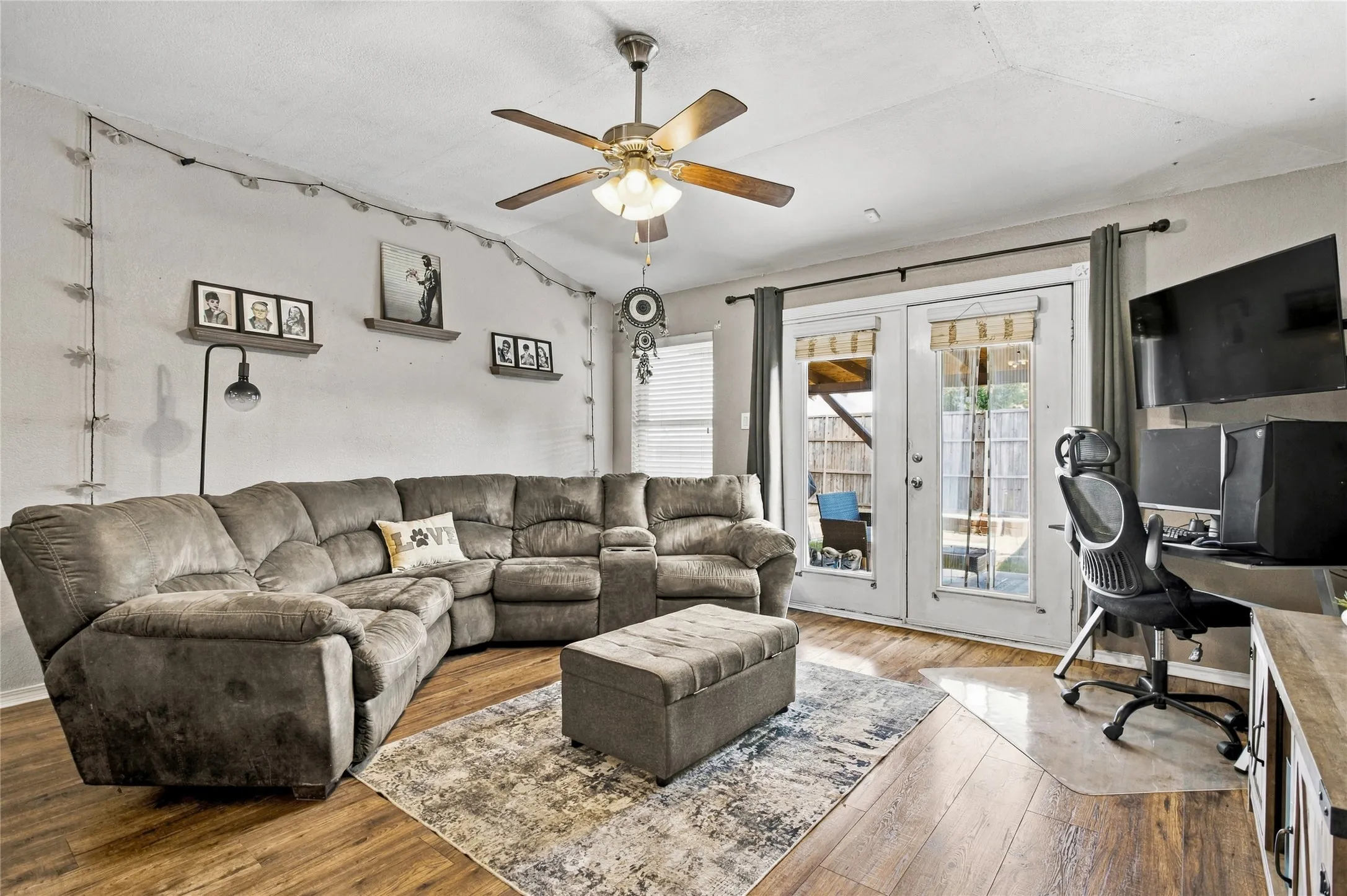 Single Family Residence For Sale in Collin County , 1709 White Mountain Way, Princeton, Texas 75407, 3 Bedroom, 2 Bathroom, 2 Garage spaces, 1,412 Sqft, built in 2006, mls#21397447, Real Estate Agent in Princeton, Homes For Sale in Collin county, Homes For Sale in Princeton, Realtor in Princeton Texas, Real Estate Brokerage Independent Realty Texas, Luminita Cordes Realtor