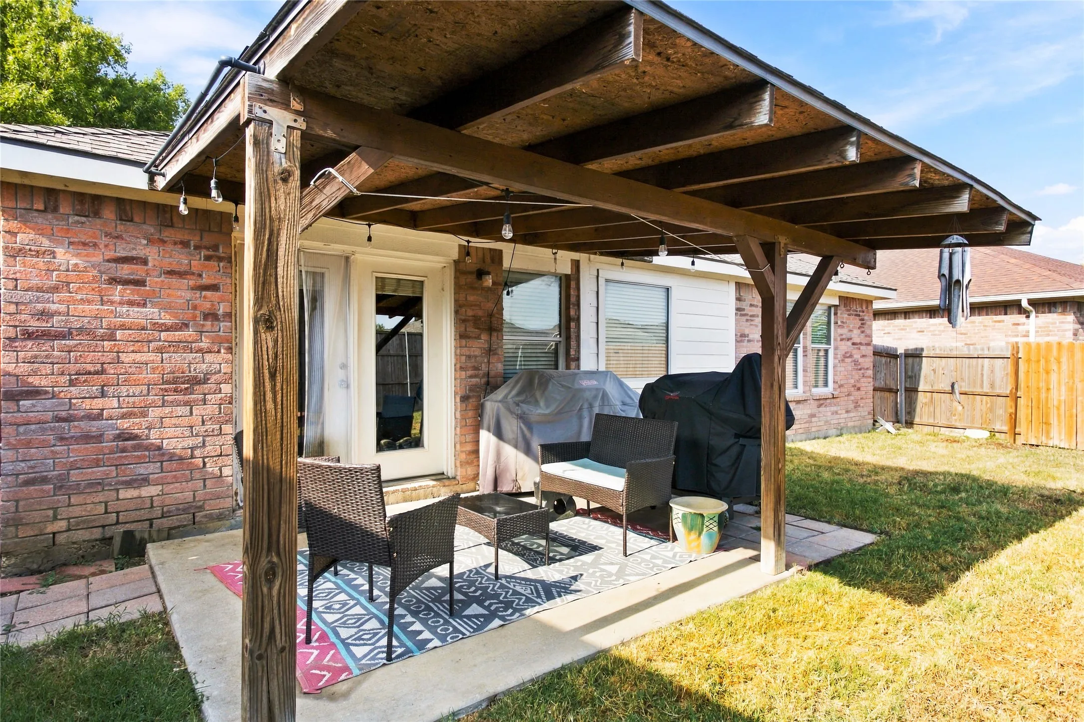 Single Family Residence For Sale in Collin County , 1709 White Mountain Way, Princeton, Texas 75407, 3 Bedroom, 2 Bathroom, 2 Garage spaces, 1,412 Sqft, built in 2006, mls#21397447, Real Estate Agent in Princeton, Homes For Sale in Collin county, Homes For Sale in Princeton, Realtor in Princeton Texas, Real Estate Brokerage Independent Realty Texas, Luminita Cordes Realtor