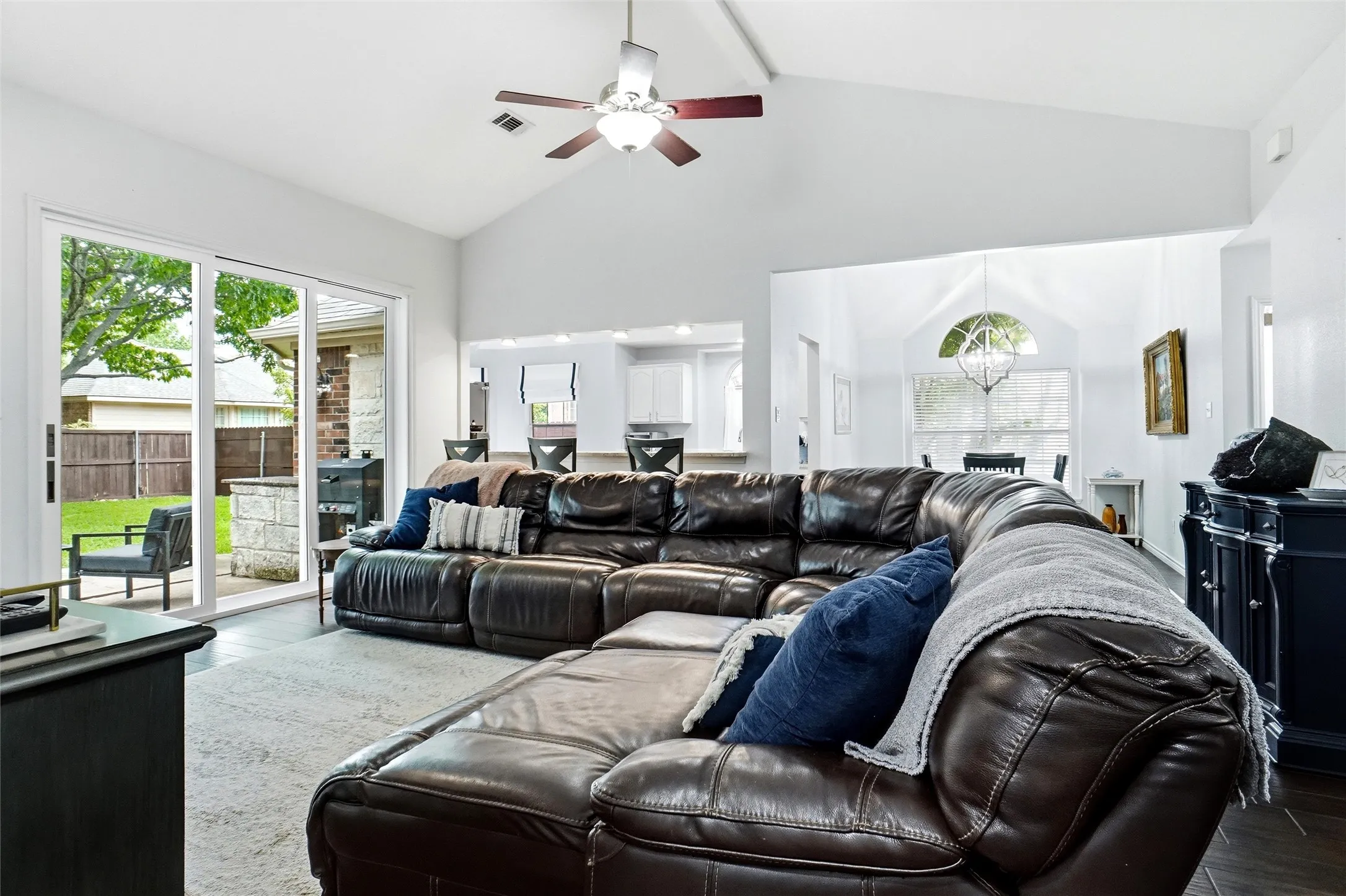 Spacious living area, Beautiful folding glass doors leading out to the BBQ cooking and patio.