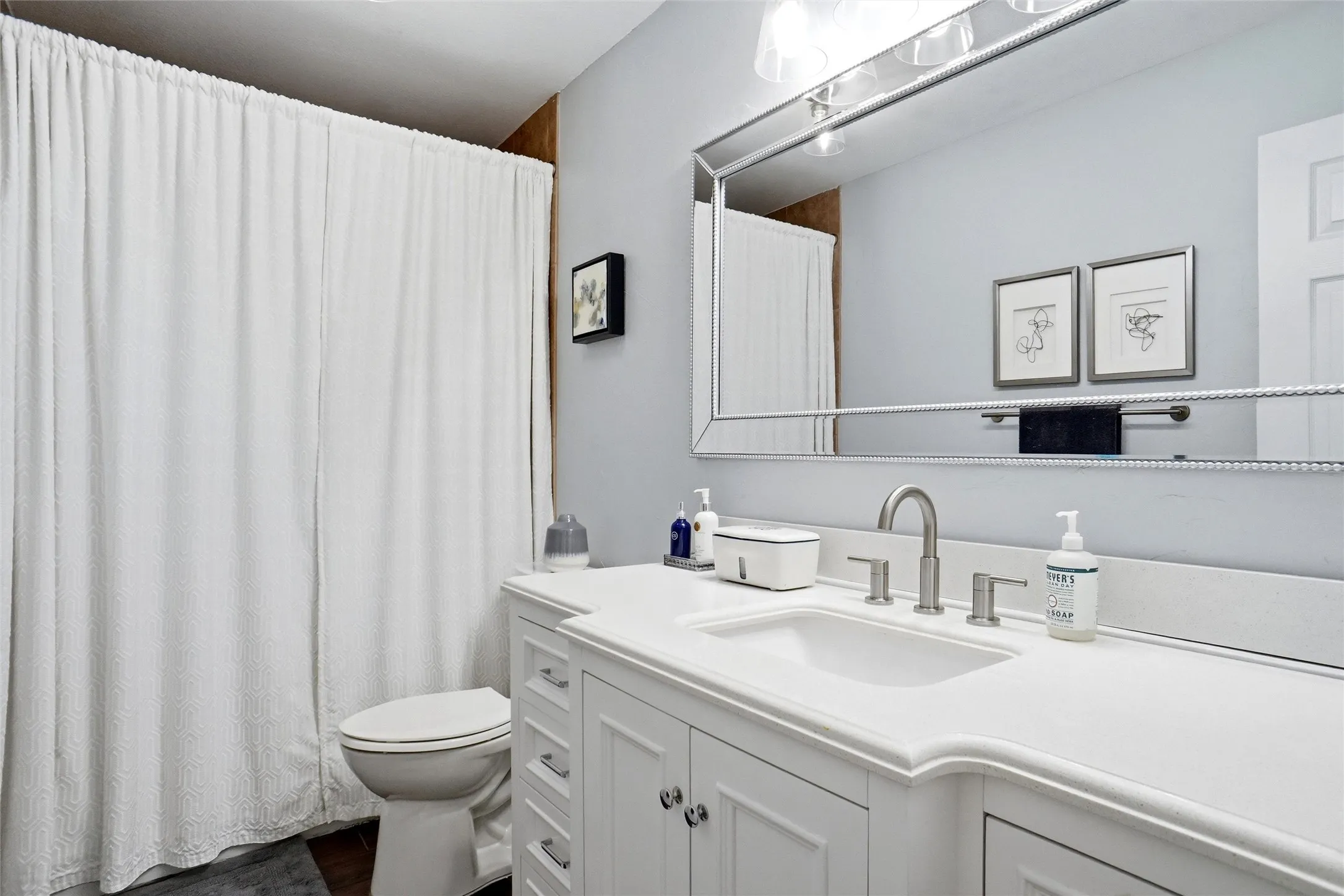 Single Family Residence For Sale in Denton County , 16 Durango Drive, Trophy Club, Texas 76262, 3 Bedroom, 2 Bathroom, 2 Garage spaces, 1,802 Sqft, built in 1993, mls#21396465, Real Estate Agent in Trophy Club, Homes For Sale in Denton county, Homes For Sale in Trophy Club, Realtor in Trophy Club Texas, Real Estate Brokerage Independent Realty Texas, Luminita Cordes Realtor