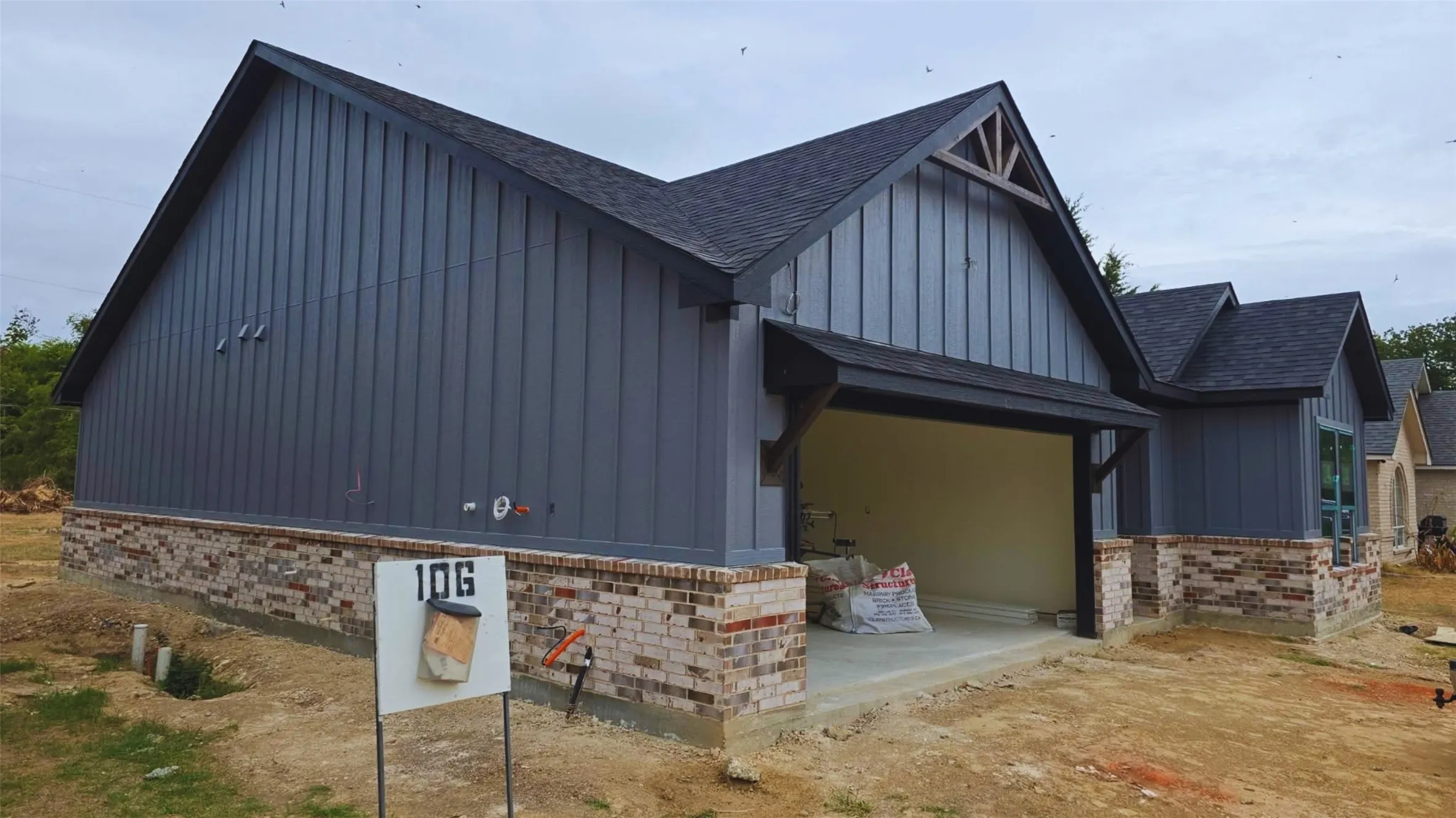 Single Family Residence For Sale in Henderson County , 106 Meadow Heath Drive, Gun Barrel City, Texas 75156, 3 Bedroom, 2 Bathroom, 2 Garage spaces, 1,544 Sqft, built in 2026, mls#21401128, Real Estate Agent in Gun Barrel City, Homes For Sale in Henderson county, Homes For Sale in Gun Barrel City, Realtor in Gun Barrel City Texas, Real Estate Brokerage Independent Realty Texas, Luminita Cordes Realtor
