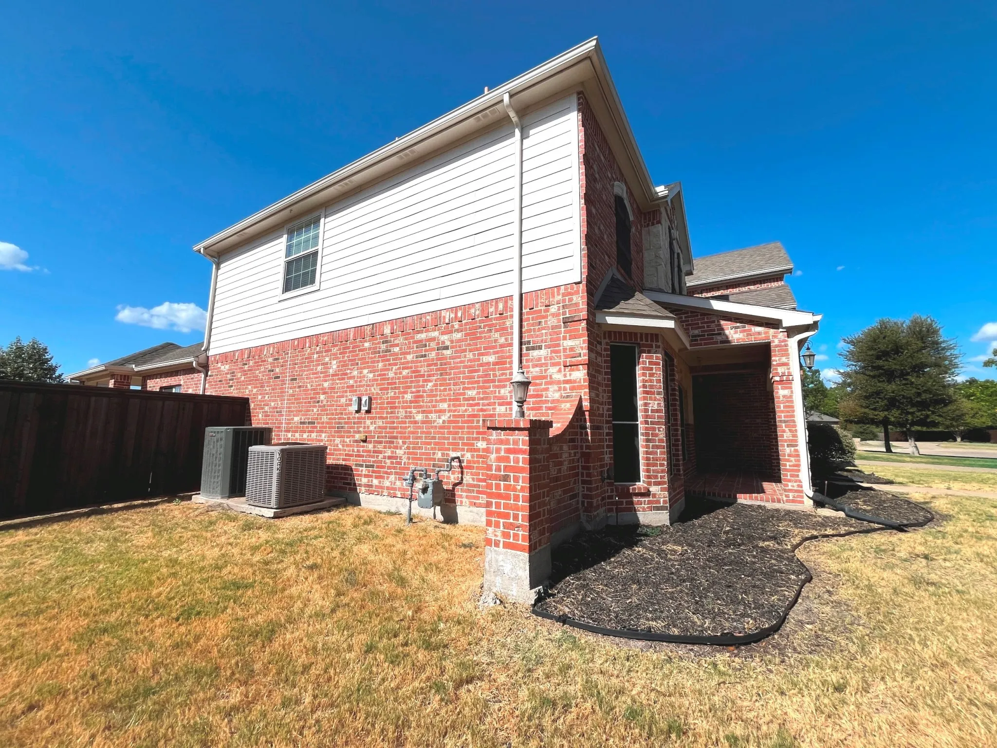 Single Family Residence For Sale in Kaufman County , 808 Wren Court, Forney, Texas 75126, 5 Bedroom, 4 Bathroom, 3 Garage spaces, 4,426 Sqft, built in 2008, mls#21401372, Real Estate Agent in Forney, Homes For Sale in Kaufman county, Homes For Sale in Forney, Realtor in Forney Texas, Real Estate Brokerage Independent Realty Texas, Luminita Cordes Realtor