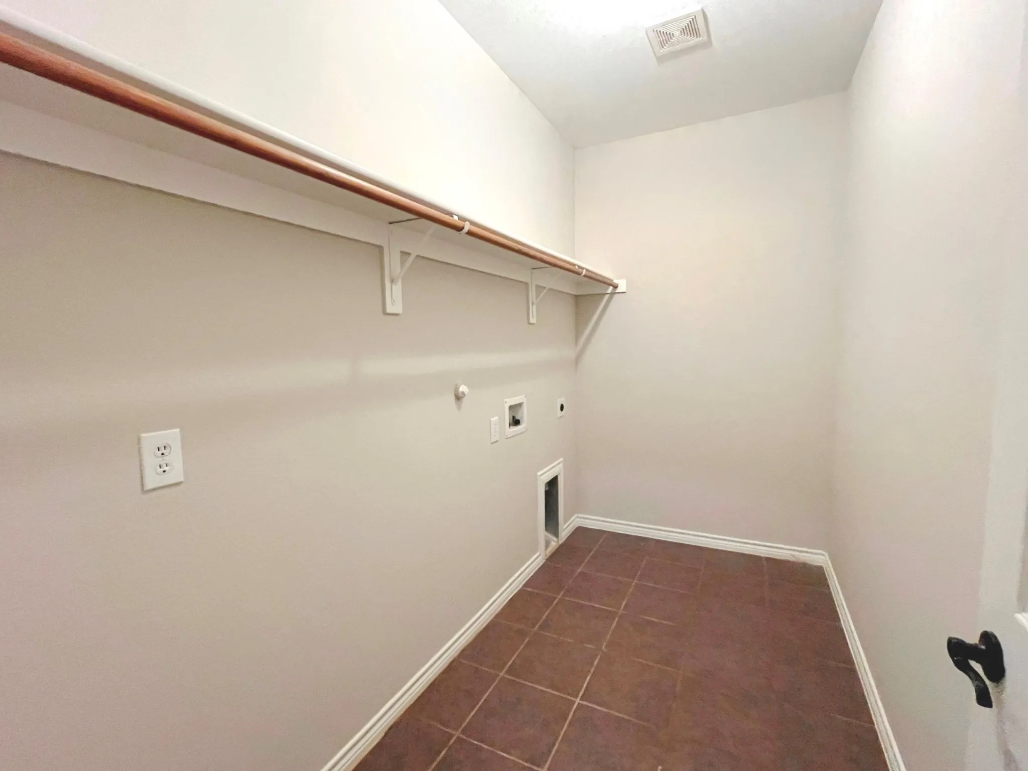 Single Family Residence For Sale in Kaufman County , 808 Wren Court, Forney, Texas 75126, 5 Bedroom, 4 Bathroom, 3 Garage spaces, 4,426 Sqft, built in 2008, mls#21401372, Real Estate Agent in Forney, Homes For Sale in Kaufman county, Homes For Sale in Forney, Realtor in Forney Texas, Real Estate Brokerage Independent Realty Texas, Luminita Cordes Realtor