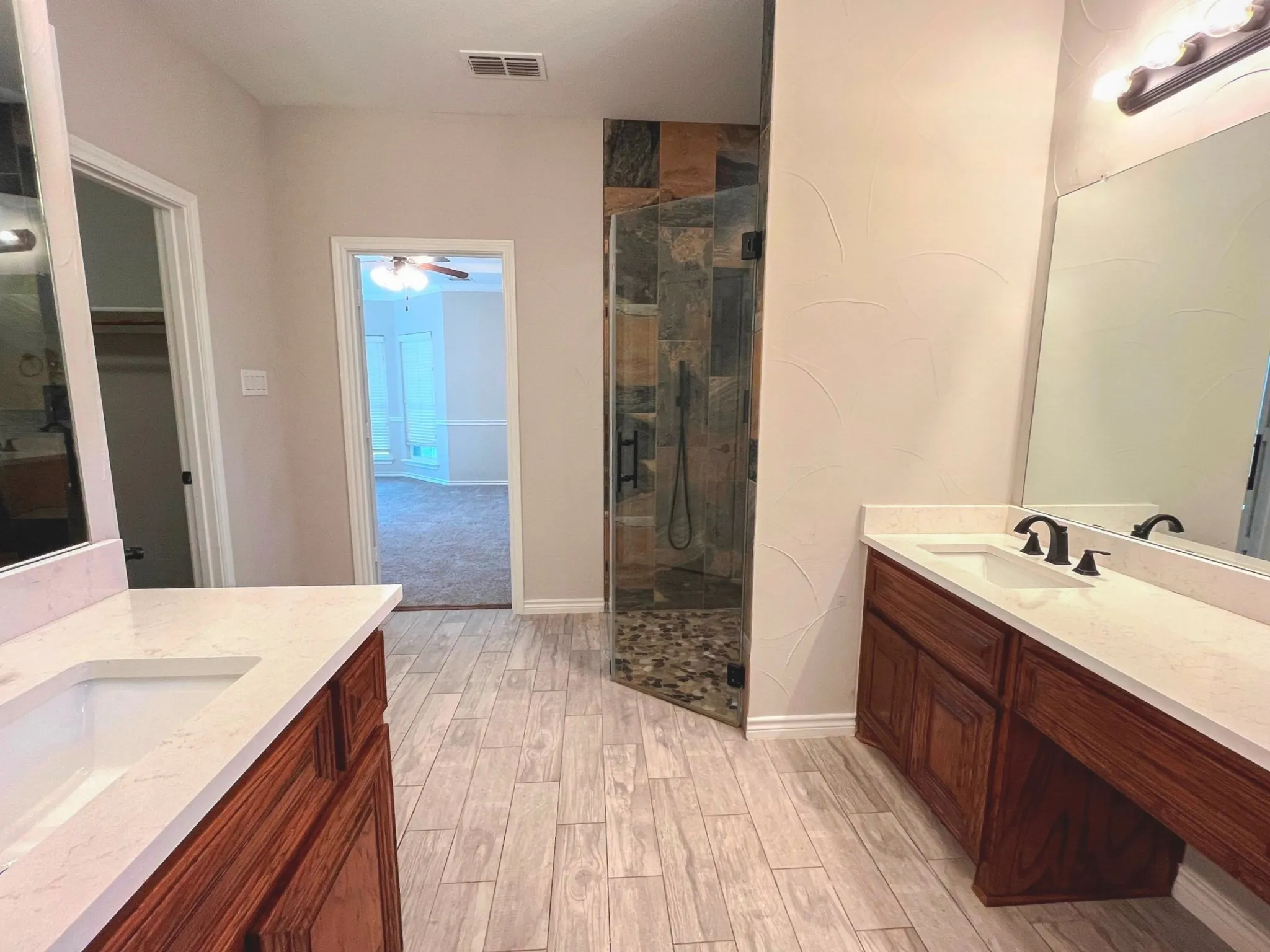Single Family Residence For Sale in Kaufman County , 808 Wren Court, Forney, Texas 75126, 5 Bedroom, 4 Bathroom, 3 Garage spaces, 4,426 Sqft, built in 2008, mls#21401372, Real Estate Agent in Forney, Homes For Sale in Kaufman county, Homes For Sale in Forney, Realtor in Forney Texas, Real Estate Brokerage Independent Realty Texas, Luminita Cordes Realtor