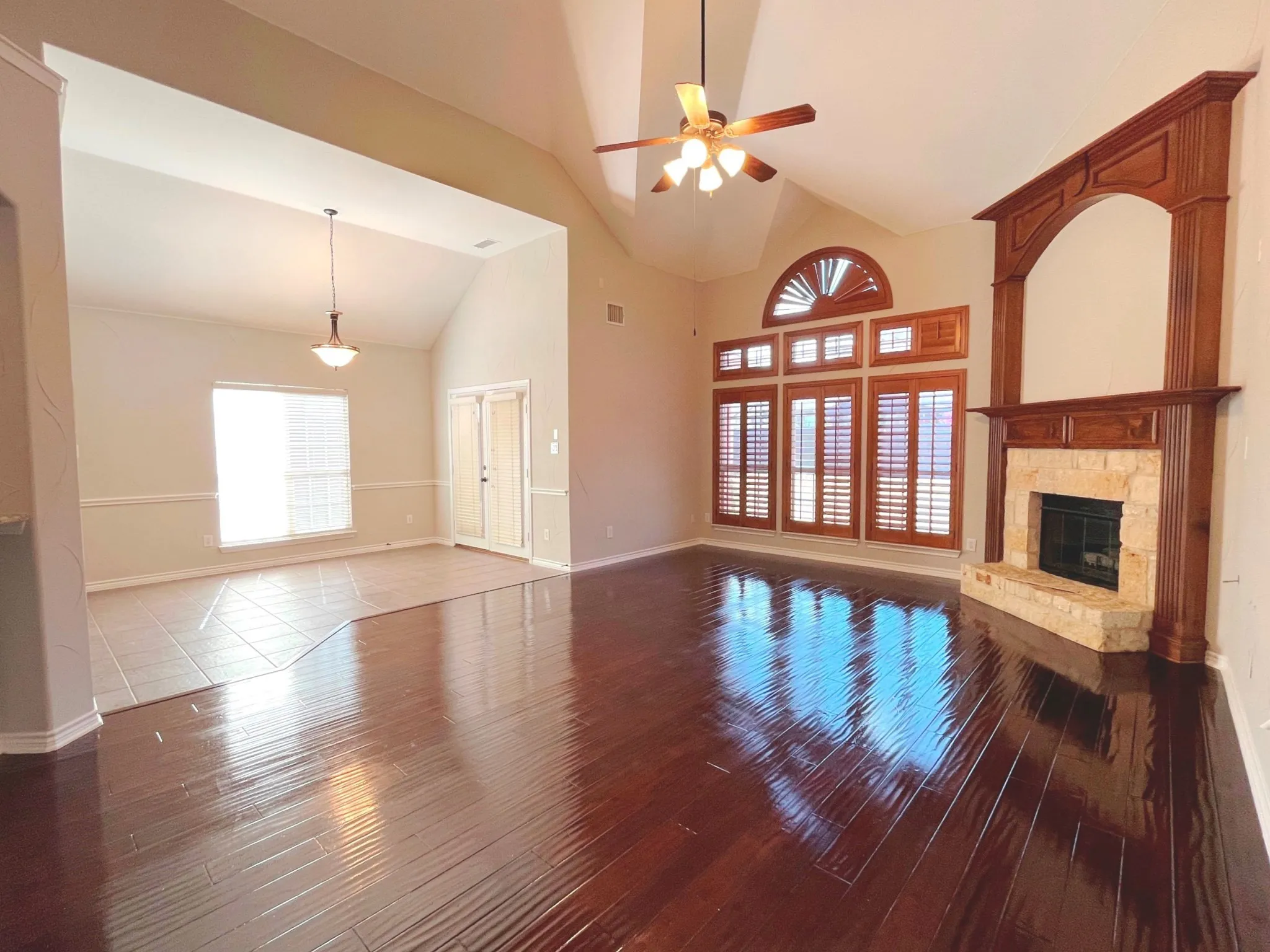 Single Family Residence For Sale in Kaufman County , 808 Wren Court, Forney, Texas 75126, 5 Bedroom, 4 Bathroom, 3 Garage spaces, 4,426 Sqft, built in 2008, mls#21401372, Real Estate Agent in Forney, Homes For Sale in Kaufman county, Homes For Sale in Forney, Realtor in Forney Texas, Real Estate Brokerage Independent Realty Texas, Luminita Cordes Realtor