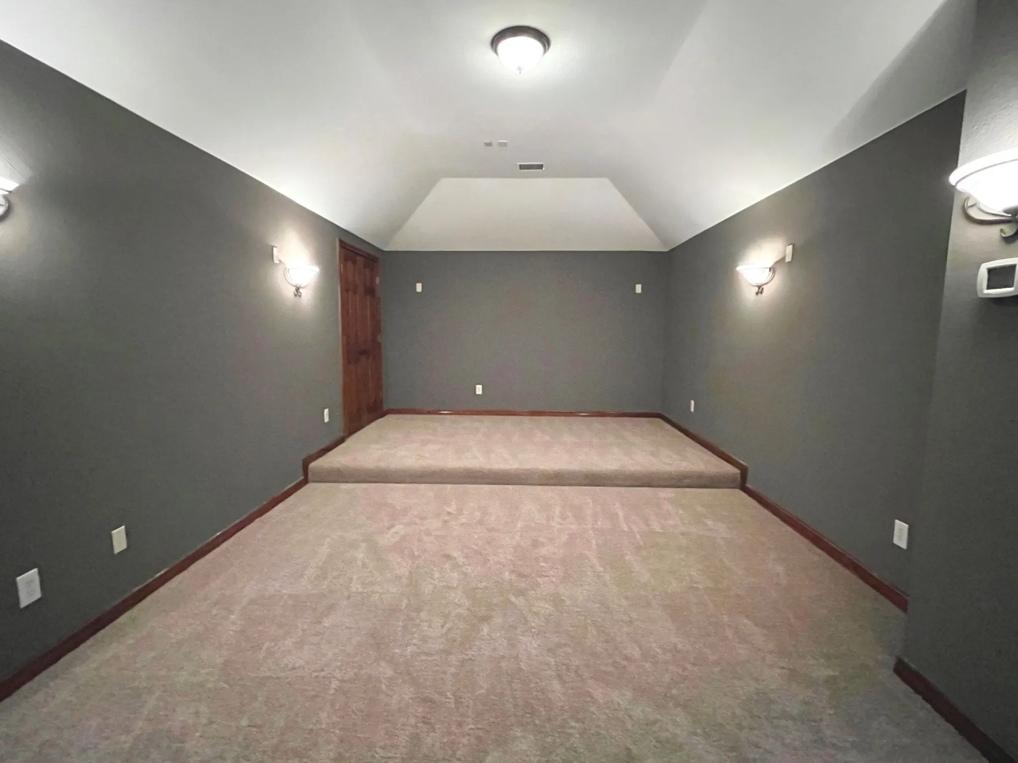 Single Family Residence For Sale in Kaufman County , 808 Wren Court, Forney, Texas 75126, 5 Bedroom, 4 Bathroom, 3 Garage spaces, 4,426 Sqft, built in 2008, mls#21401372, Real Estate Agent in Forney, Homes For Sale in Kaufman county, Homes For Sale in Forney, Realtor in Forney Texas, Real Estate Brokerage Independent Realty Texas, Luminita Cordes Realtor