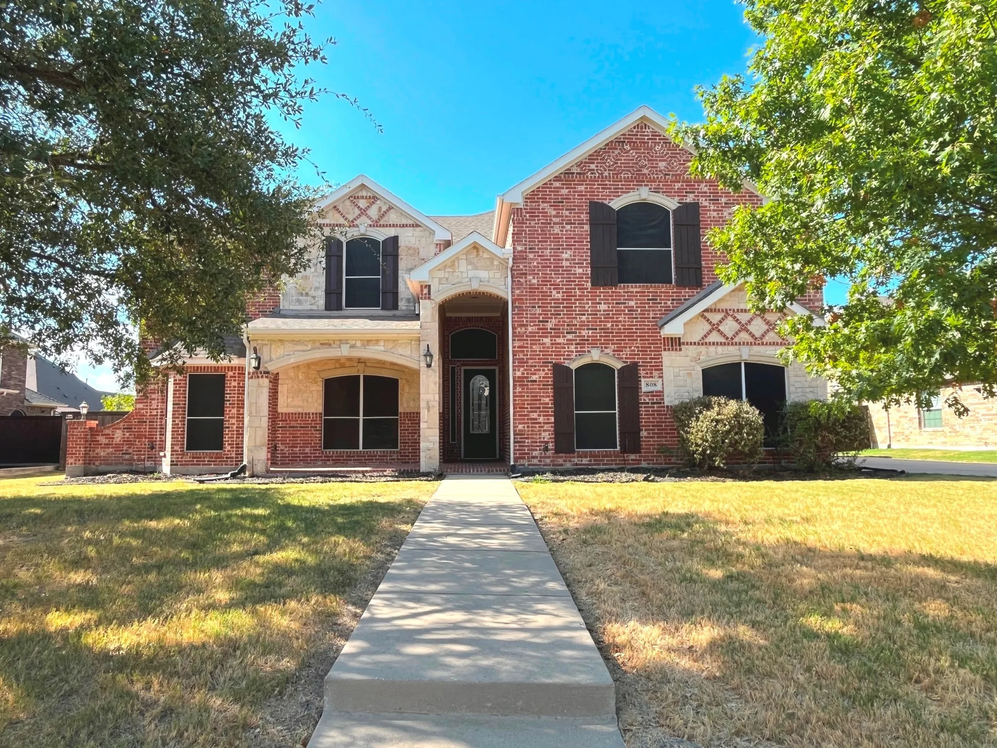 Single Family Residence For Sale in Kaufman County , 808 Wren Court, Forney, Texas 75126, 5 Bedroom, 4 Bathroom, 3 Garage spaces, 4,426 Sqft, built in 2008, mls#21401372, Real Estate Agent in Forney, Homes For Sale in Kaufman county, Homes For Sale in Forney, Realtor in Forney Texas, Real Estate Brokerage Independent Realty Texas, Luminita Cordes Realtor