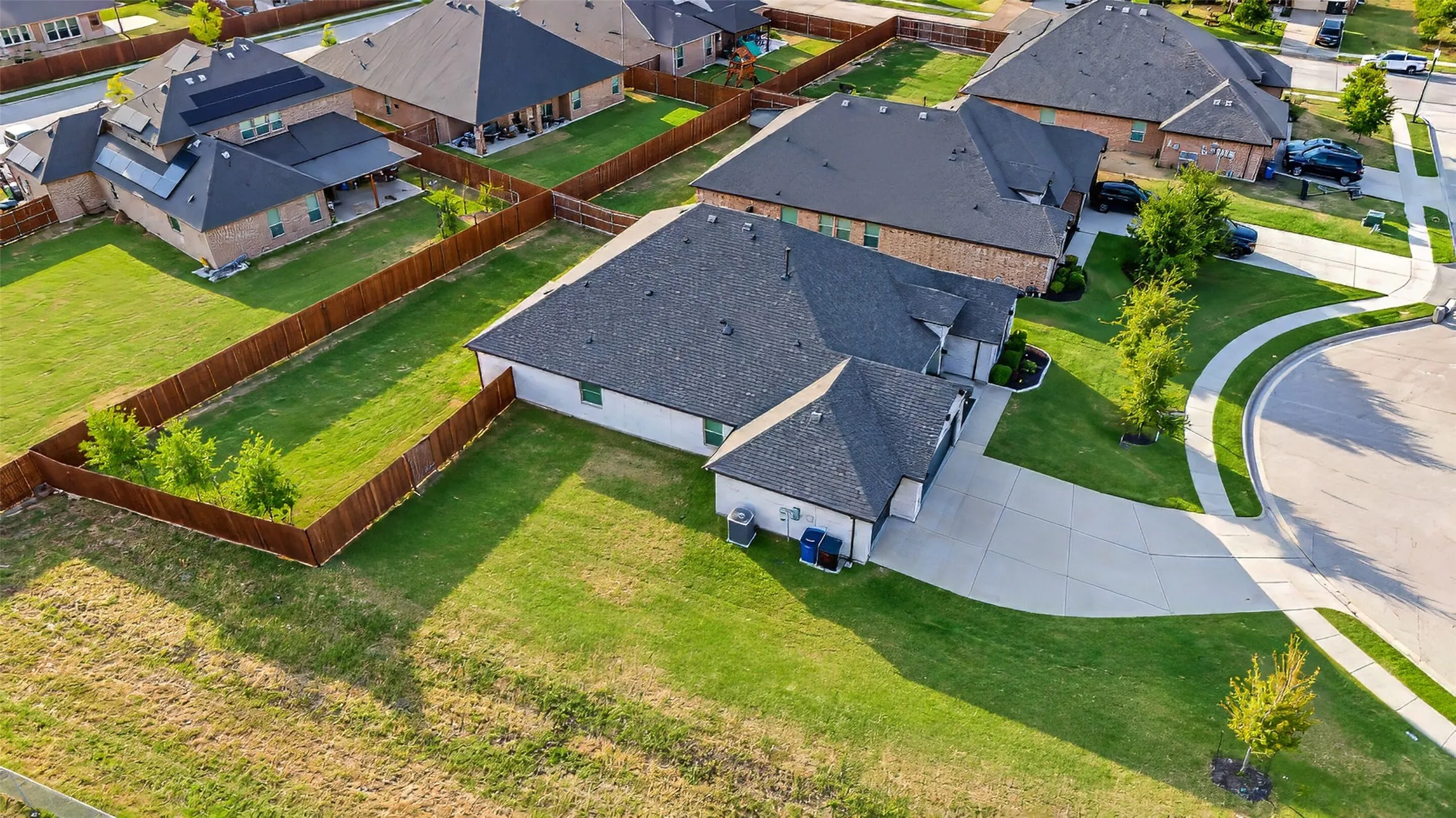 Single Family Residence For Sale in Kaufman County , 1358 Abiquiu Lane, Forney, Texas 75126, 4 Bedroom, 3 Bathroom, 3 Garage spaces, 2,666 Sqft, built in 2020, mls#21401618, Real Estate Agent in Forney, Homes For Sale in Kaufman county, Homes For Sale in Forney, Realtor in Forney Texas, Real Estate Brokerage Independent Realty Texas, Luminita Cordes Realtor