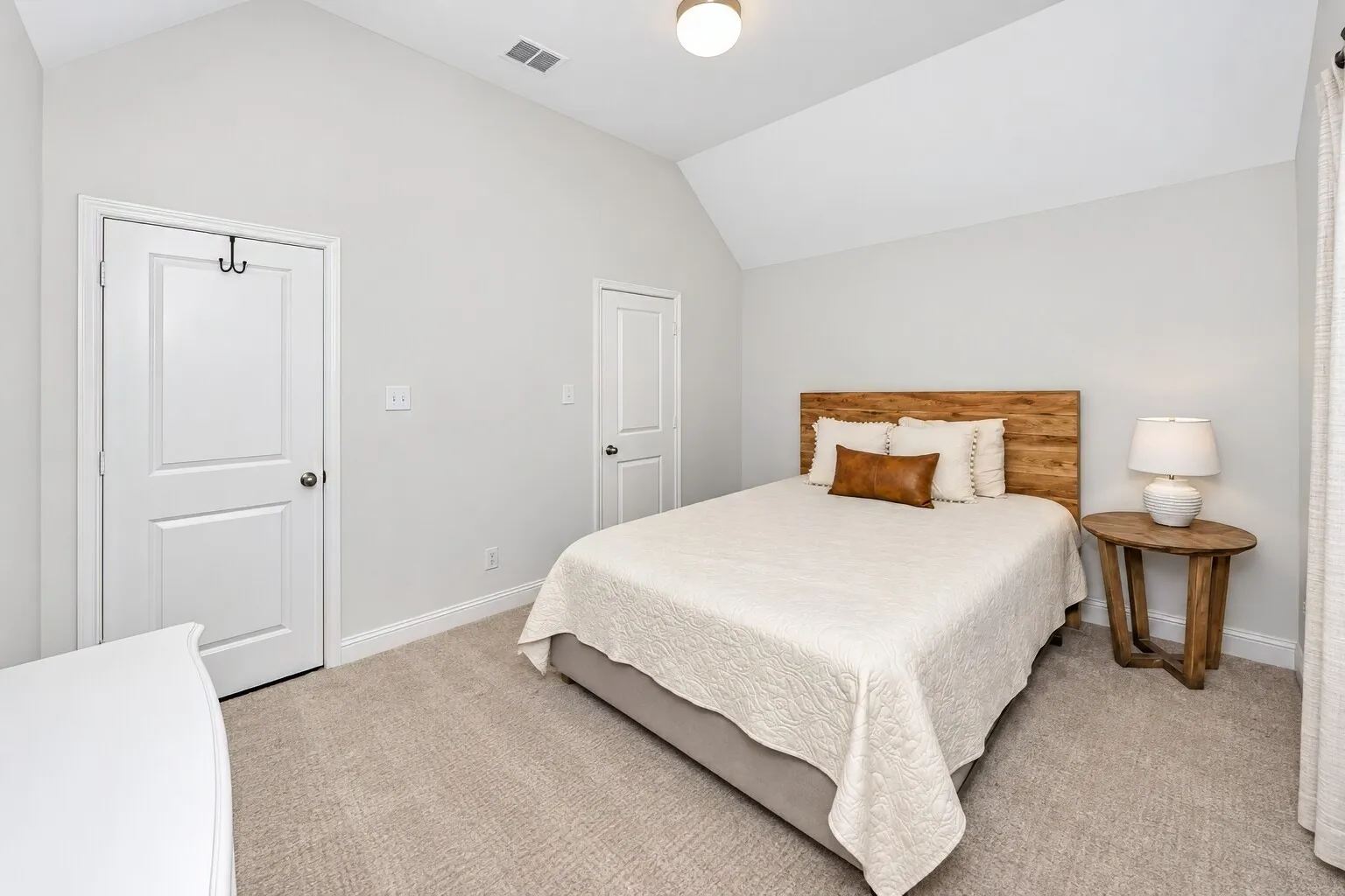 Single Family Residence For Sale in Kaufman County , 1358 Abiquiu Lane, Forney, Texas 75126, 4 Bedroom, 3 Bathroom, 3 Garage spaces, 2,666 Sqft, built in 2020, mls#21401618, Real Estate Agent in Forney, Homes For Sale in Kaufman county, Homes For Sale in Forney, Realtor in Forney Texas, Real Estate Brokerage Independent Realty Texas, Luminita Cordes Realtor