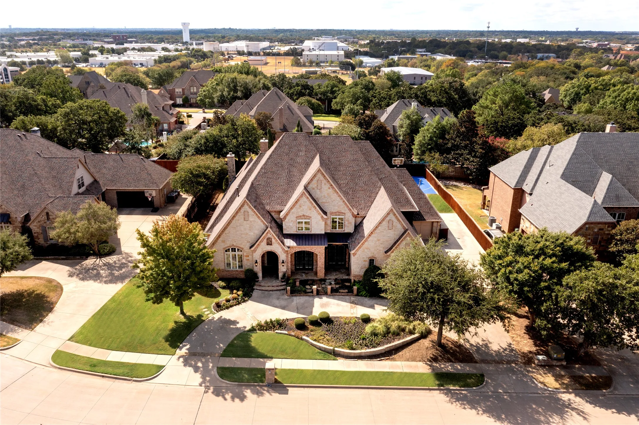 Single Family Residence For Sale in Tarrant County , 2109 Miracle Point Drive, Southlake, Texas 76092, 5 Bedroom, 6 Bathroom, 4 Garage spaces, 5,972 Sqft, built in 2006, mls#21399542, Real Estate Agent in Southlake, Homes For Sale in Tarrant county, Homes For Sale in Southlake, Realtor in Southlake Texas, Real Estate Brokerage Independent Realty Texas, Luminita Cordes Realtor