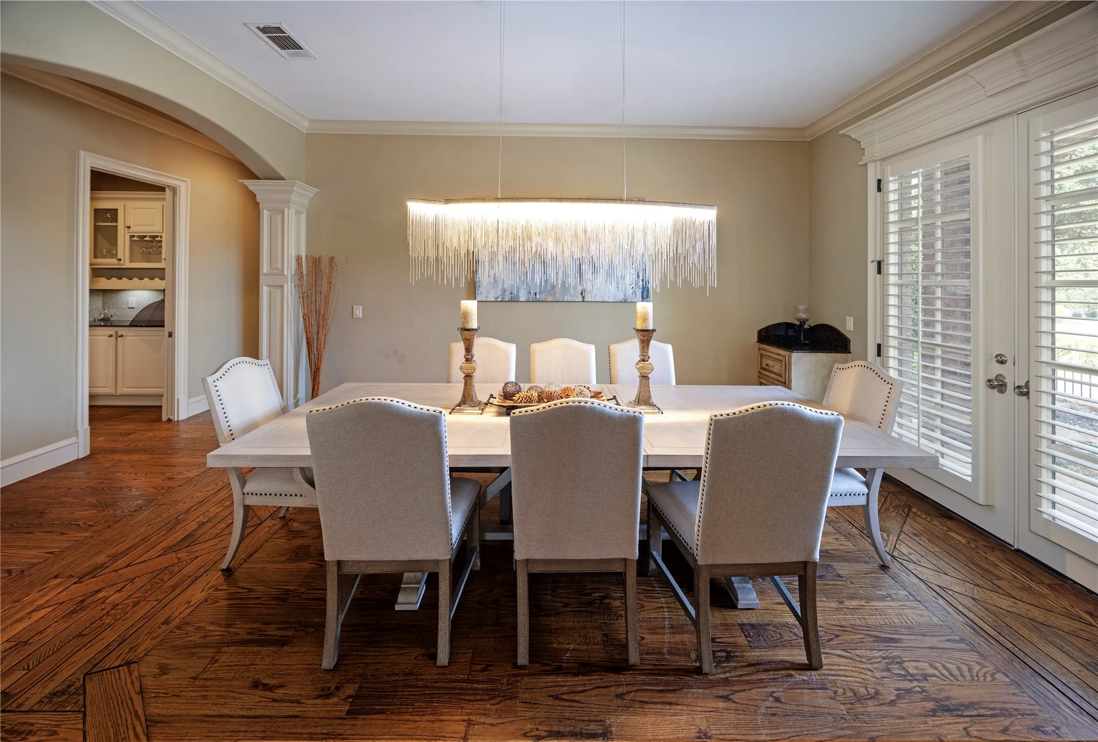 Single Family Residence For Sale in Tarrant County , 2109 Miracle Point Drive, Southlake, Texas 76092, 5 Bedroom, 6 Bathroom, 4 Garage spaces, 5,972 Sqft, built in 2006, mls#21399542, Real Estate Agent in Southlake, Homes For Sale in Tarrant county, Homes For Sale in Southlake, Realtor in Southlake Texas, Real Estate Brokerage Independent Realty Texas, Luminita Cordes Realtor