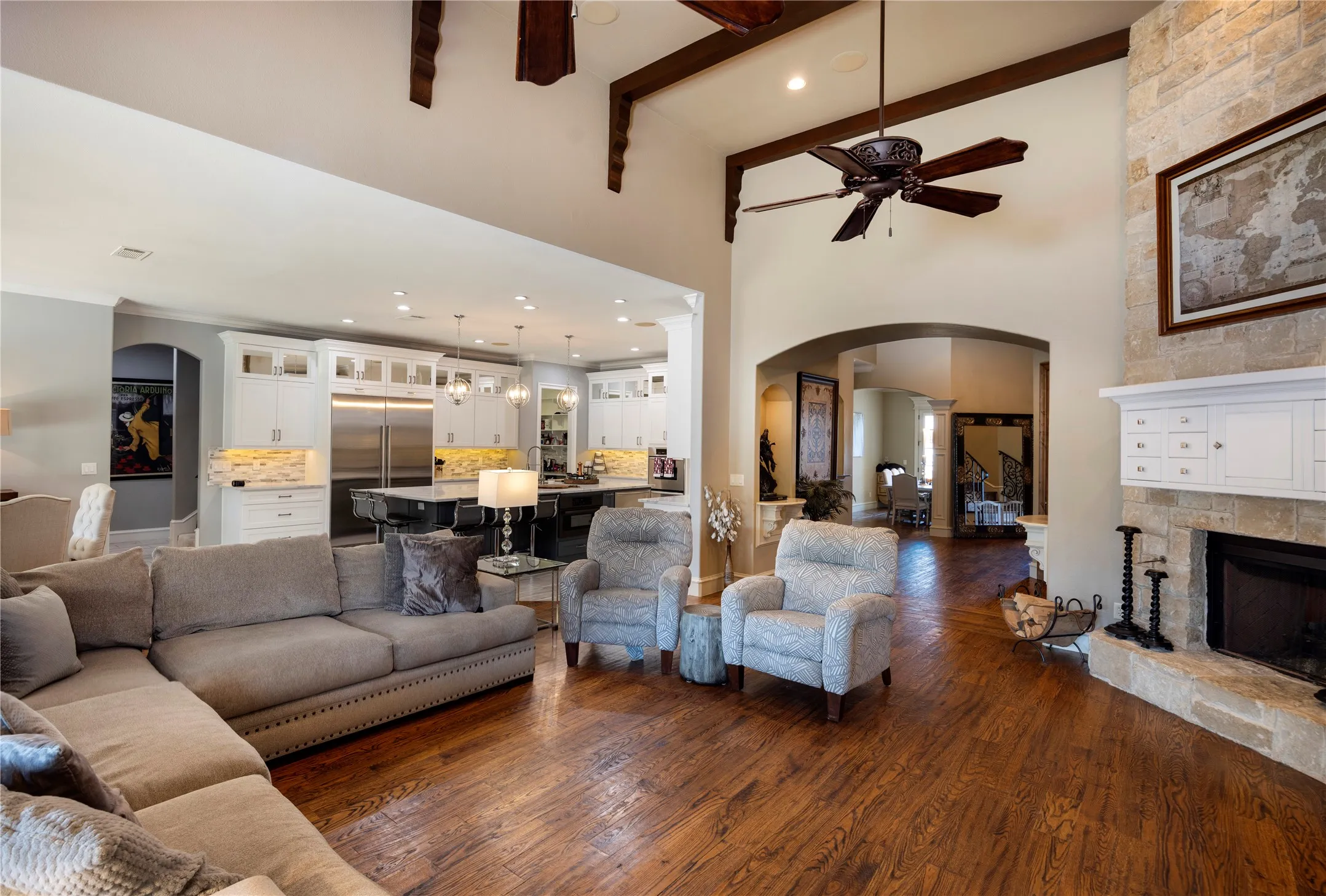 Single Family Residence For Sale in Tarrant County , 2109 Miracle Point Drive, Southlake, Texas 76092, 5 Bedroom, 6 Bathroom, 4 Garage spaces, 5,972 Sqft, built in 2006, mls#21399542, Real Estate Agent in Southlake, Homes For Sale in Tarrant county, Homes For Sale in Southlake, Realtor in Southlake Texas, Real Estate Brokerage Independent Realty Texas, Luminita Cordes Realtor