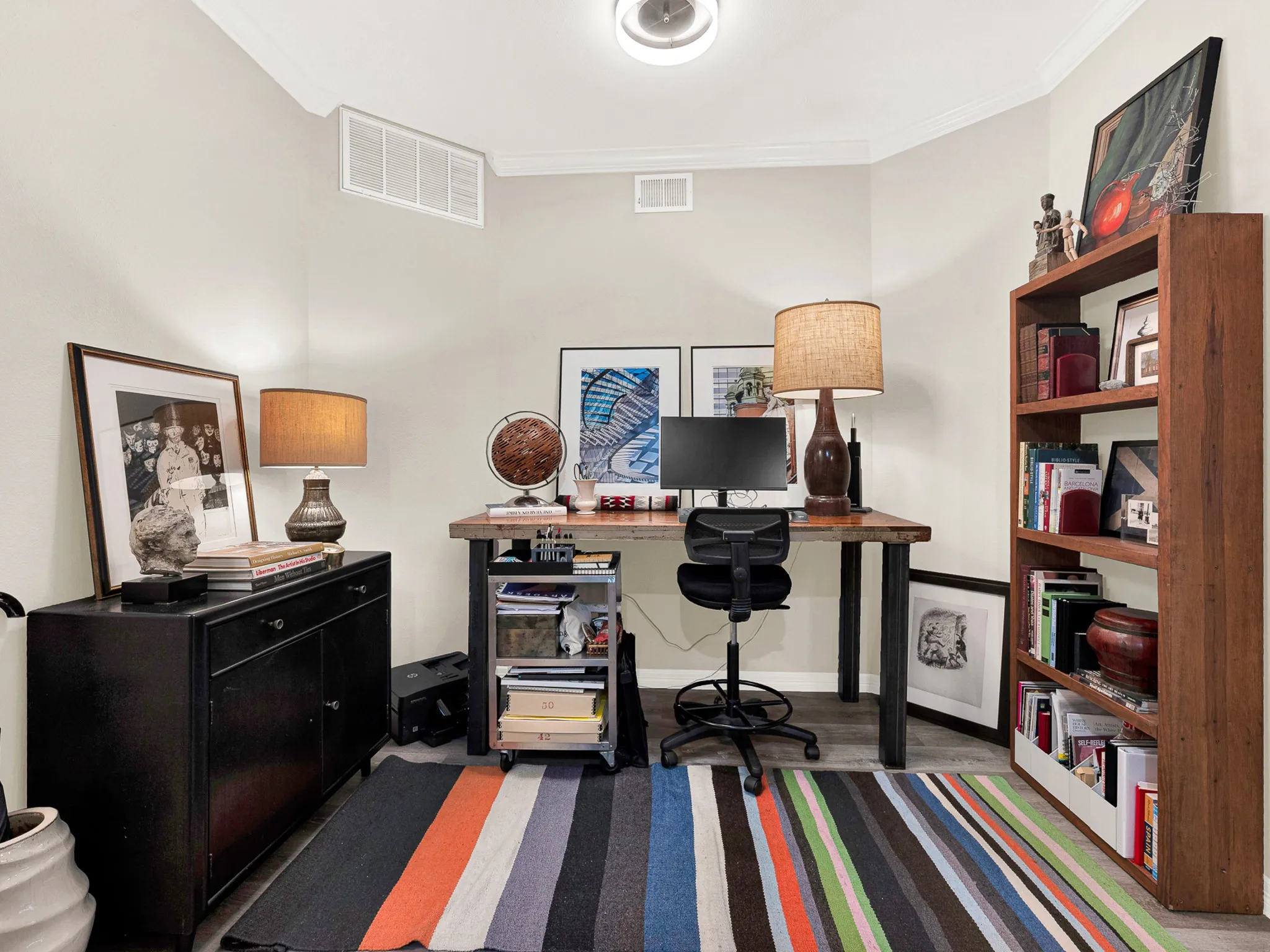 Condominium For Sale in Dallas County , 330 Las Colinas Boulevard E 228, Irving, Texas 75039, 1 Bedroom, 1 Bathroom, 1 Garage spaces, 733 Sqft, built in 2001, mls#21401357, Real Estate Agent in Irving, Homes For Sale in Dallas county, Homes For Sale in Irving, Realtor in Irving Texas, Real Estate Brokerage Independent Realty Texas, Luminita Cordes Realtor