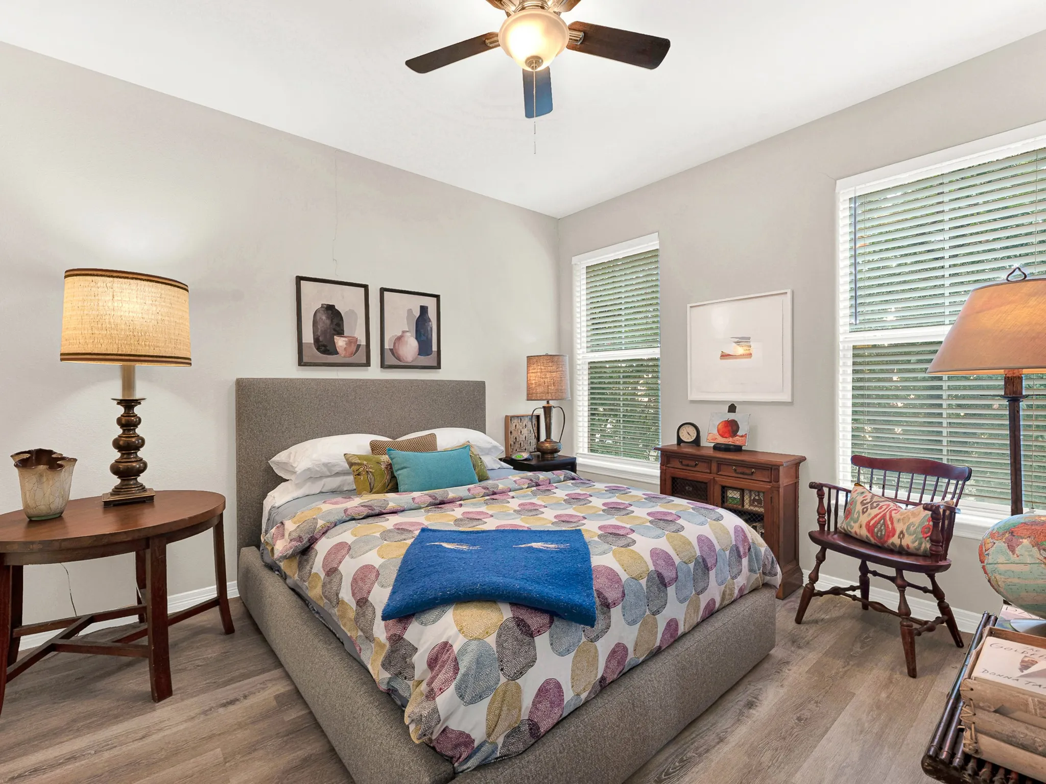 Condominium For Sale in Dallas County , 330 Las Colinas Boulevard E 228, Irving, Texas 75039, 1 Bedroom, 1 Bathroom, 1 Garage spaces, 733 Sqft, built in 2001, mls#21401357, Real Estate Agent in Irving, Homes For Sale in Dallas county, Homes For Sale in Irving, Realtor in Irving Texas, Real Estate Brokerage Independent Realty Texas, Luminita Cordes Realtor