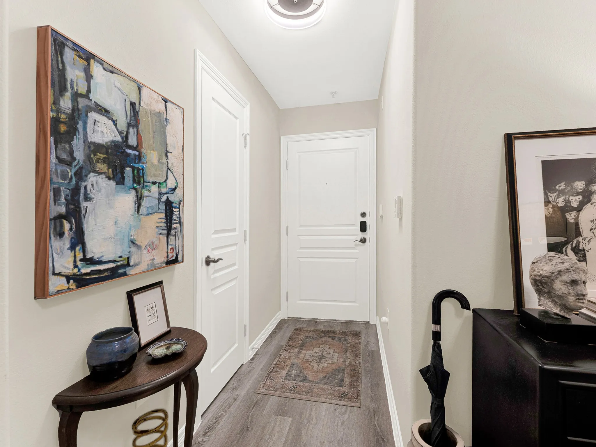Condominium For Sale in Dallas County , 330 Las Colinas Boulevard E 228, Irving, Texas 75039, 1 Bedroom, 1 Bathroom, 1 Garage spaces, 733 Sqft, built in 2001, mls#21401357, Real Estate Agent in Irving, Homes For Sale in Dallas county, Homes For Sale in Irving, Realtor in Irving Texas, Real Estate Brokerage Independent Realty Texas, Luminita Cordes Realtor
