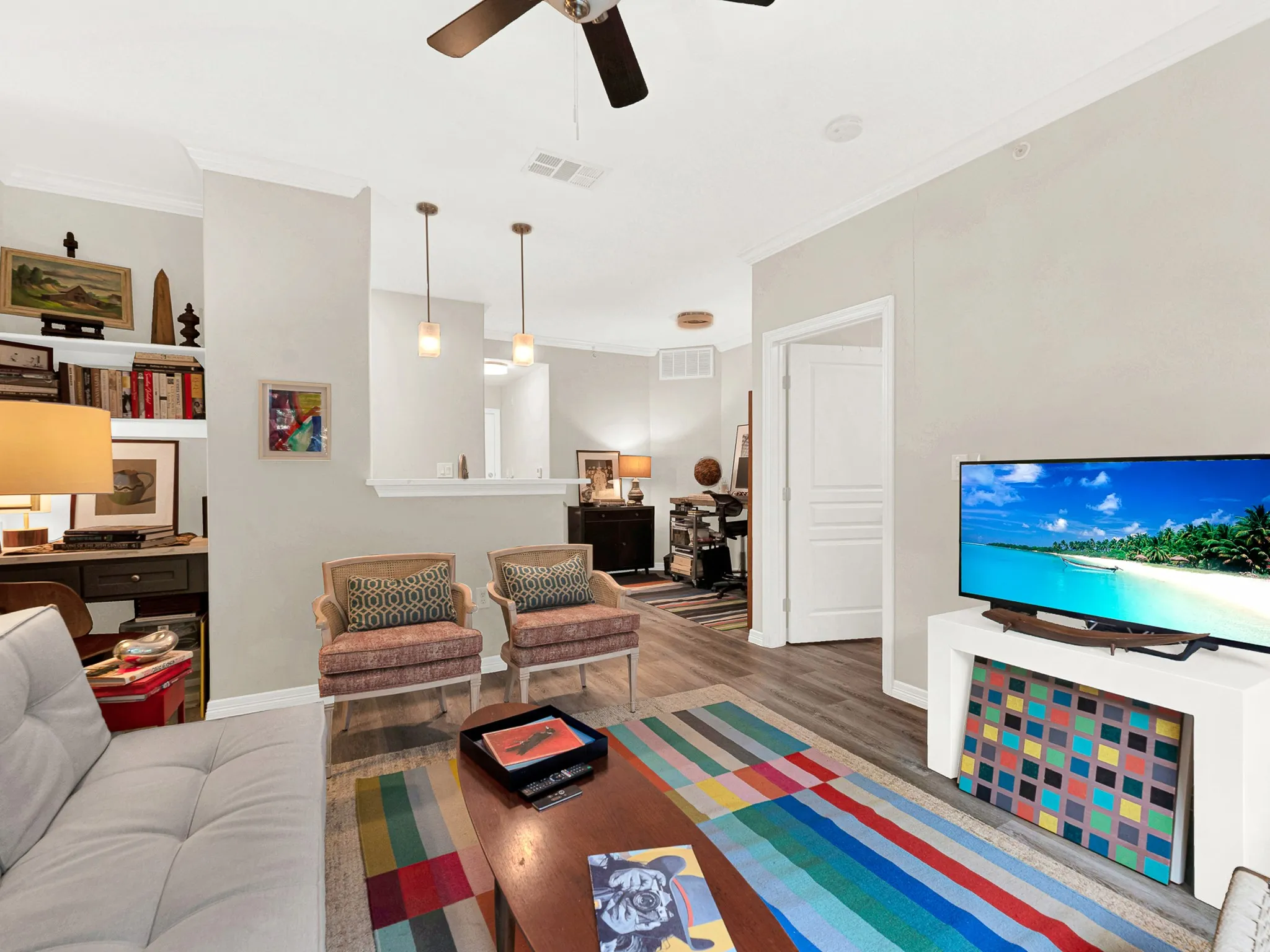 Condominium For Sale in Dallas County , 330 Las Colinas Boulevard E 228, Irving, Texas 75039, 1 Bedroom, 1 Bathroom, 1 Garage spaces, 733 Sqft, built in 2001, mls#21401357, Real Estate Agent in Irving, Homes For Sale in Dallas county, Homes For Sale in Irving, Realtor in Irving Texas, Real Estate Brokerage Independent Realty Texas, Luminita Cordes Realtor